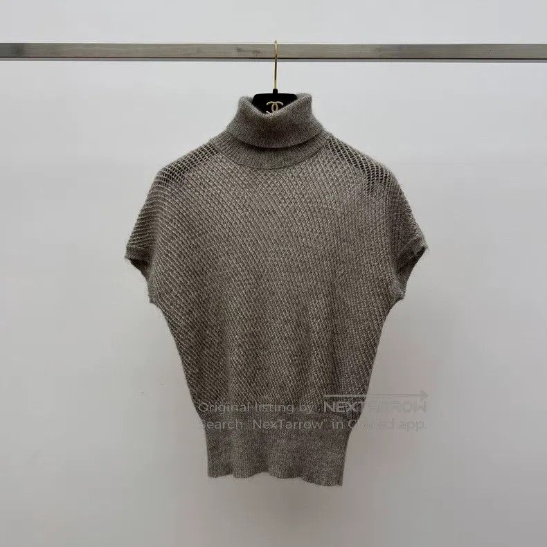 Brunello Cucinelli Brunello Cucinelli Shiny knitted vest top Size S / US 4 / IT 40 - 1 Thumbnail