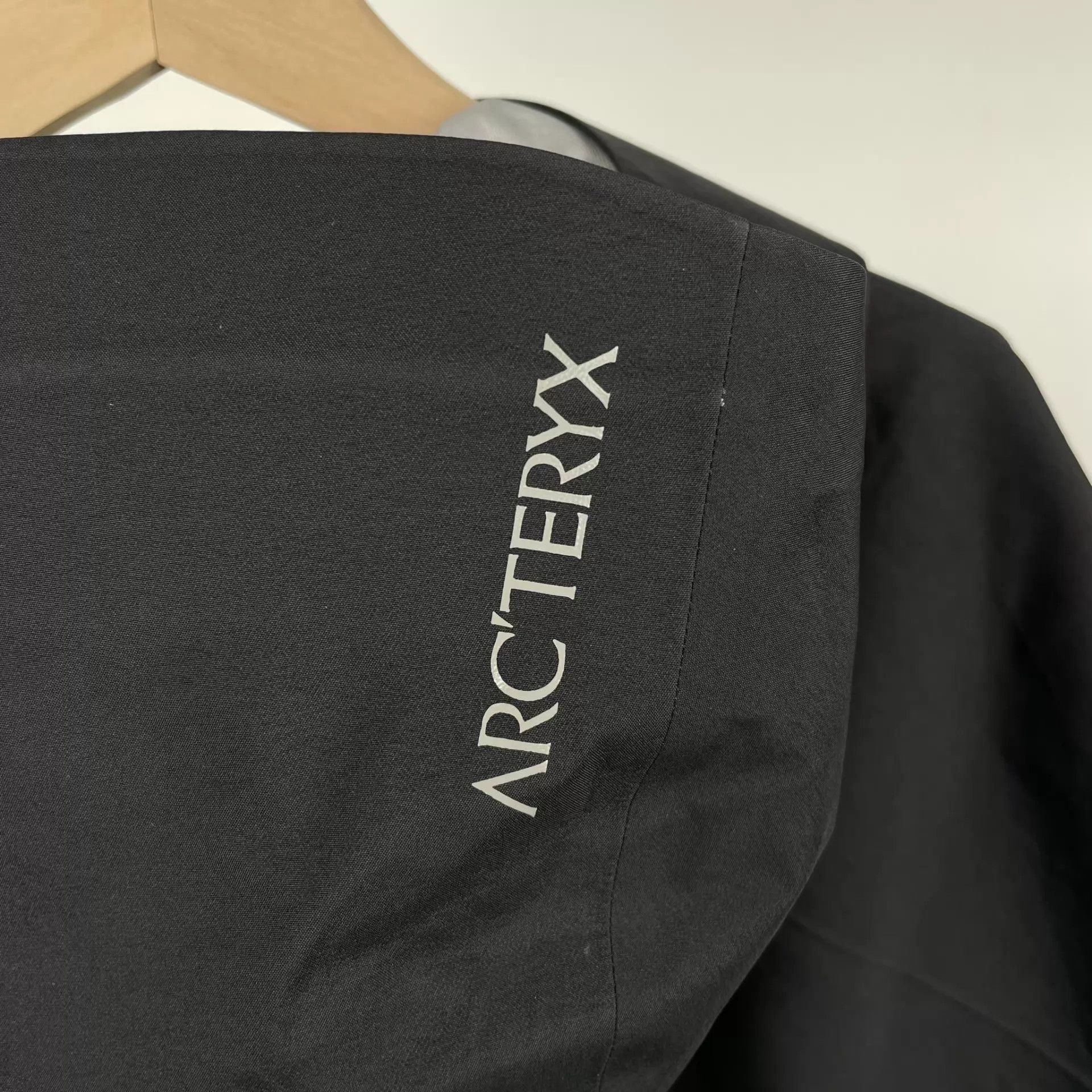 Arc'teryx Arc'teryx Hooded Shell Black L Size US L / EU 52-54 / 3 - 3 Thumbnail