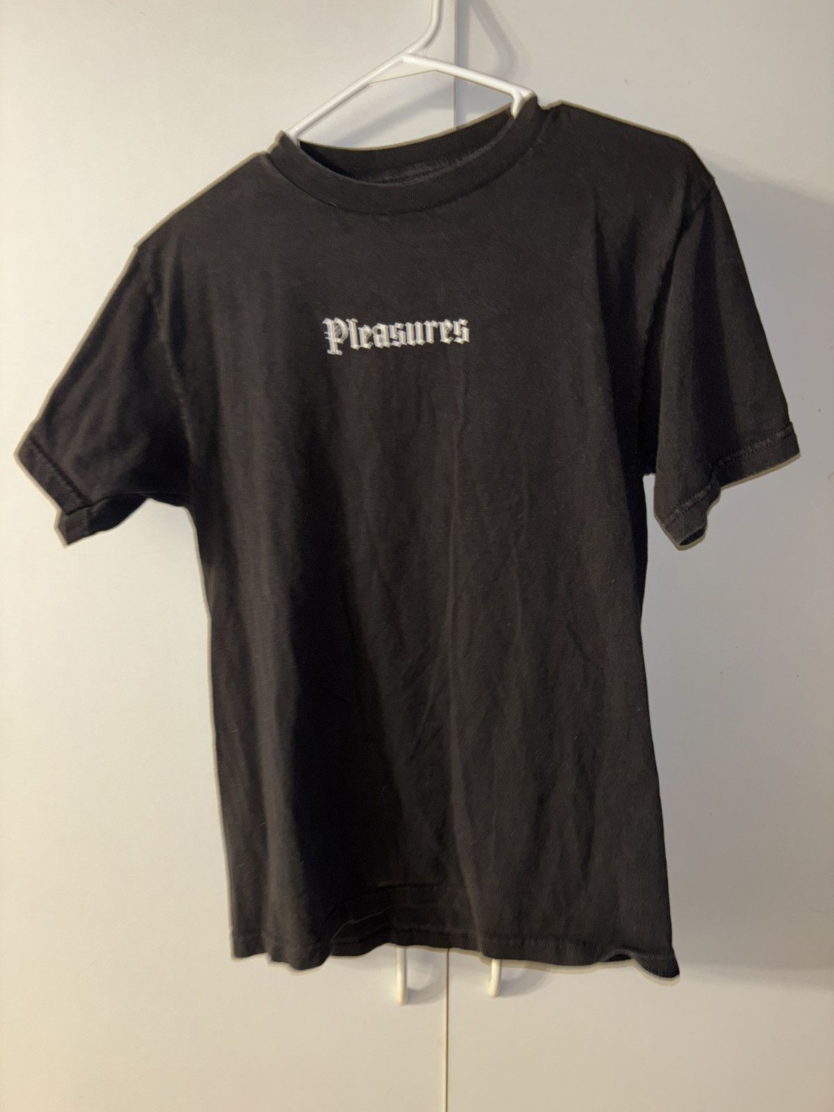 Tシャツ・カットソー [PLEASURES] BURN AGAIN T-SHIRT BURN AGAIN T-SHIRT – PLEASURES