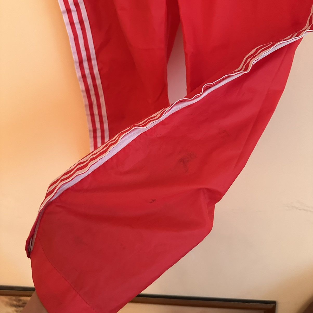 Adidas 70s Vintage Adidas Nylon Pants Size 28" / US 6 / IT 42 - 4 Thumbnail