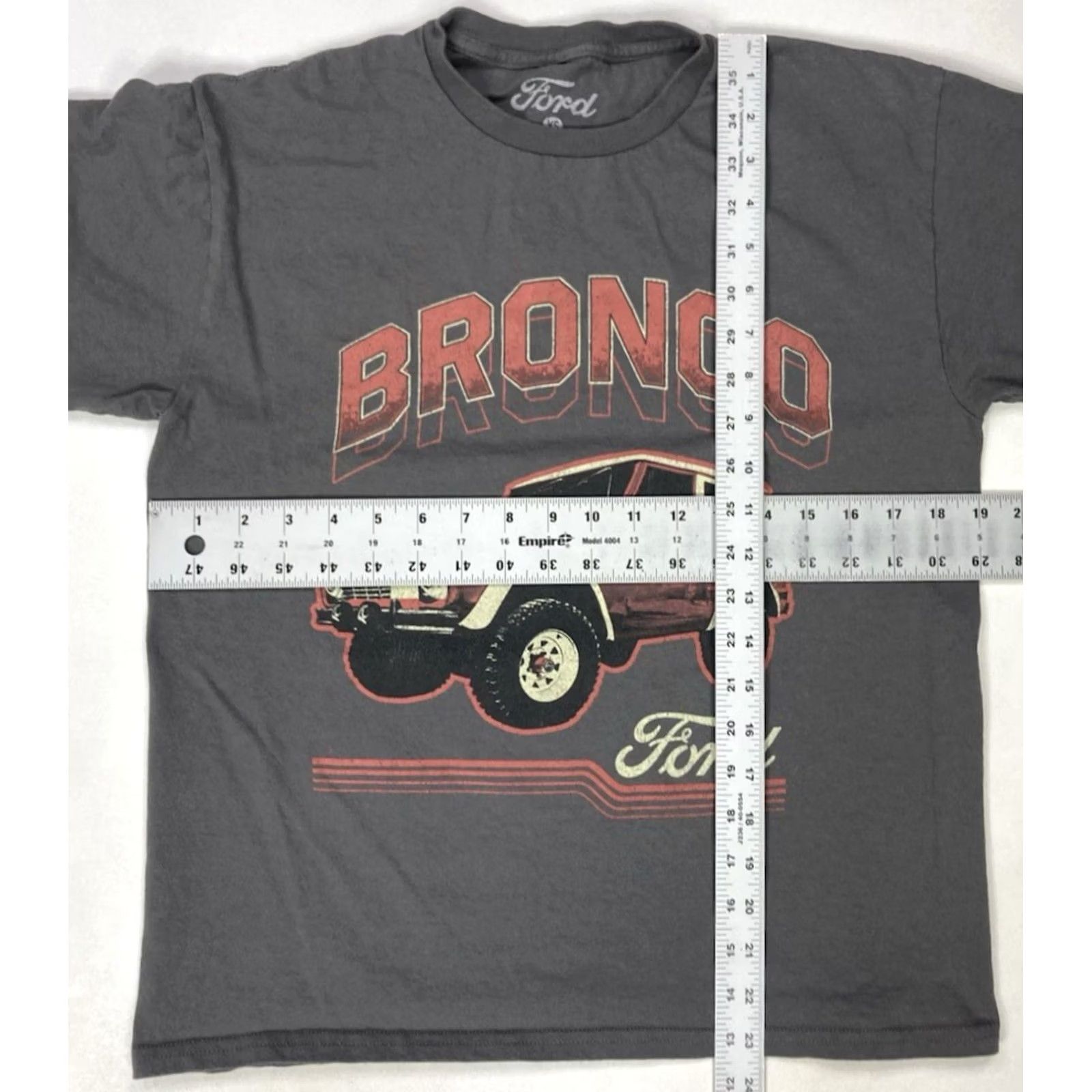 Ford FORD Bronco Graphic T-shirt Women XS Gray Short Sleeve Size XS / US 0-2 / IT 36-38 - 5 Thumbnail