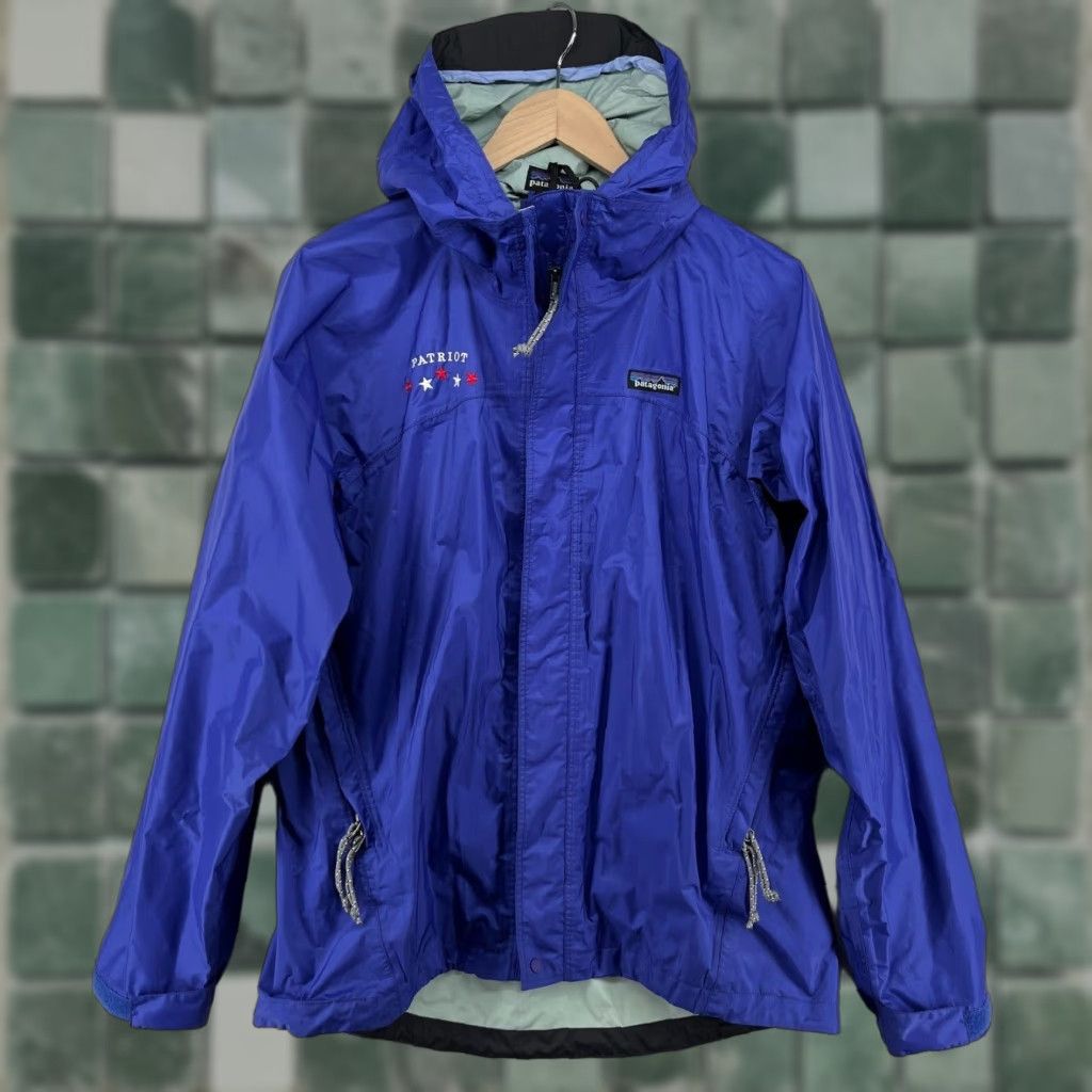 VINTAGE Patagonia Jacket Women M Patriot Patriotic Blue Rain Coat Waterproof Ripstop Embroidered PATRIOTS Rain Jacket M