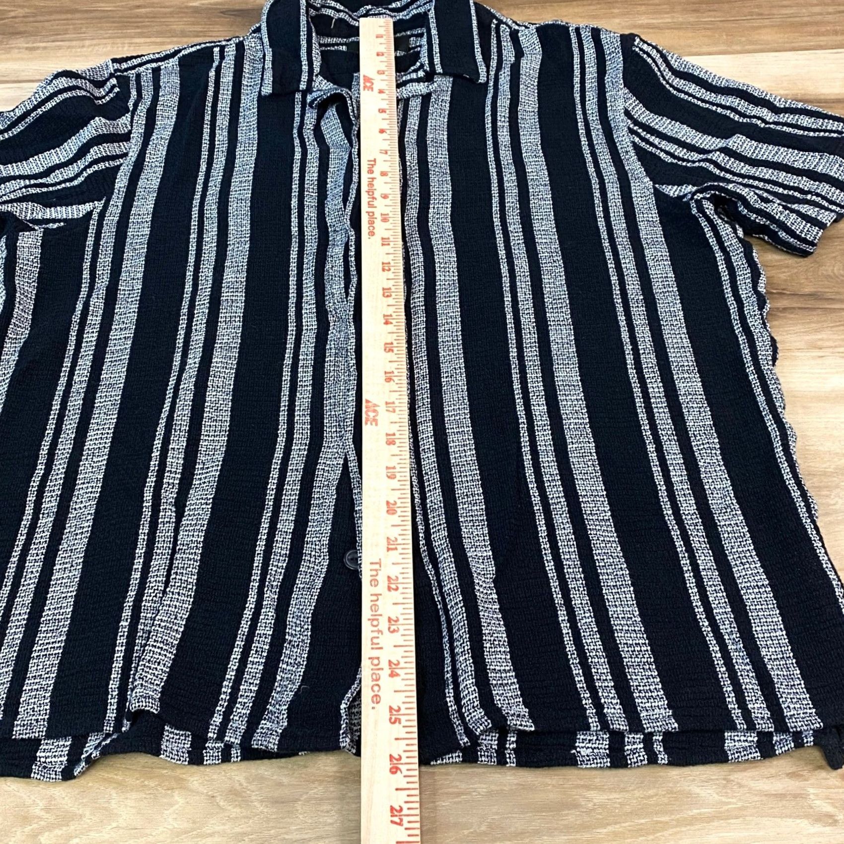 Banana Republic Banana Republic Camp Shirt Mens M Striped Button-Up Cotton Rayon Multicolor Short Sleeve Collared Size US M / EU 48-50 / 2 - 6 Thumbnail