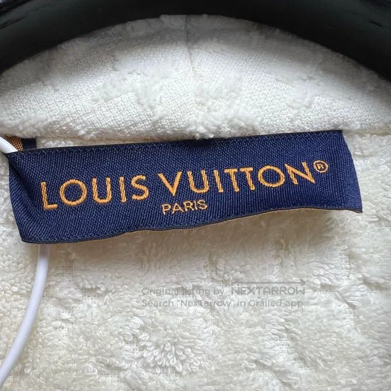 Louis Vuitton Louis Vuitton SS25M White Jacquard Knit Full Logo Towel Sh Size US L / EU 52-54 / 3 - 3 Thumbnail