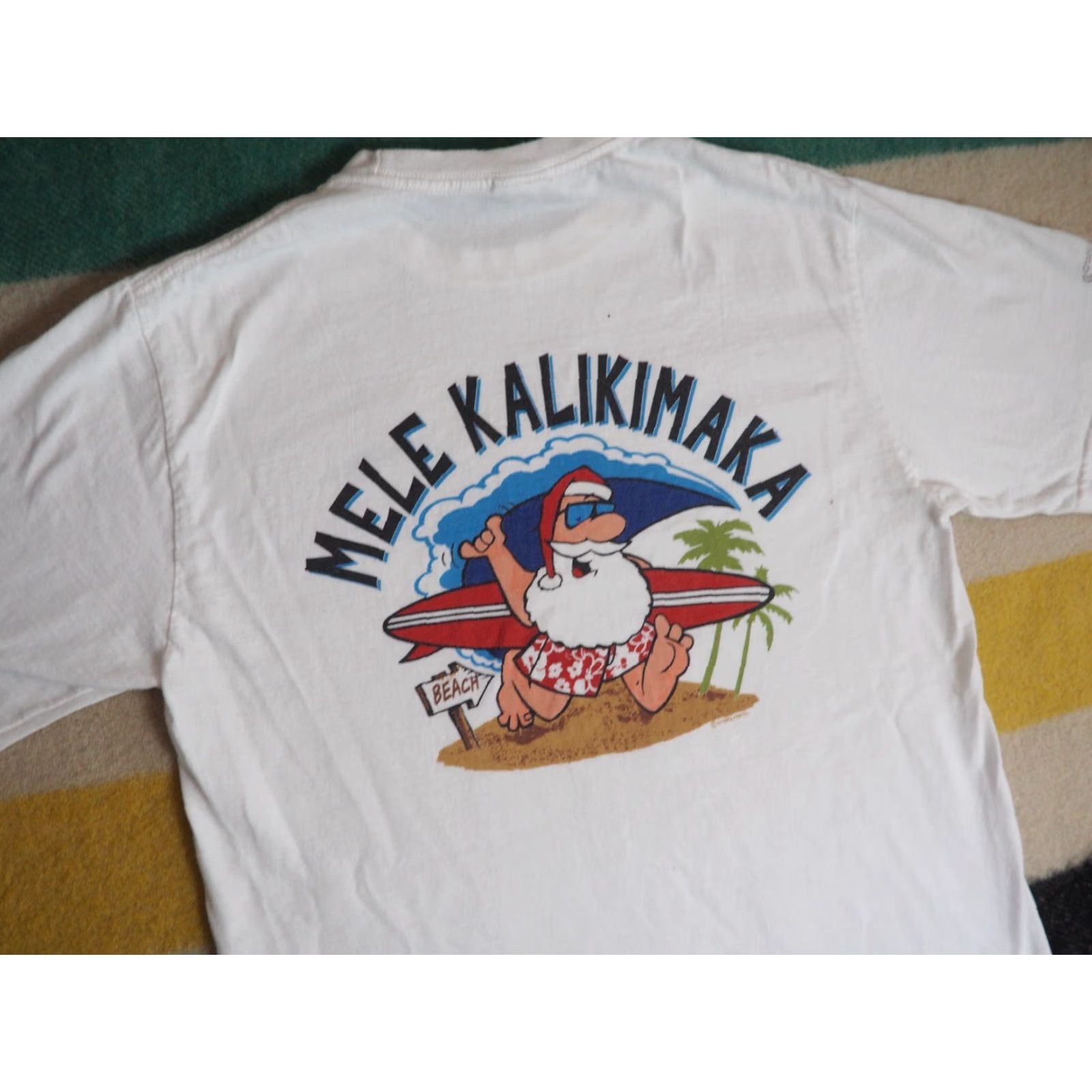 Vintage VTG Crazy Shirts Hawaii Mele Kalikimaka Santa Beach White Tee T-Shirt S Mens Short Sleeve Crew Neck Logo Graphic Print All Seasons Vintage Size US S / EU 44-46 / 1 - 3 Thumbnail