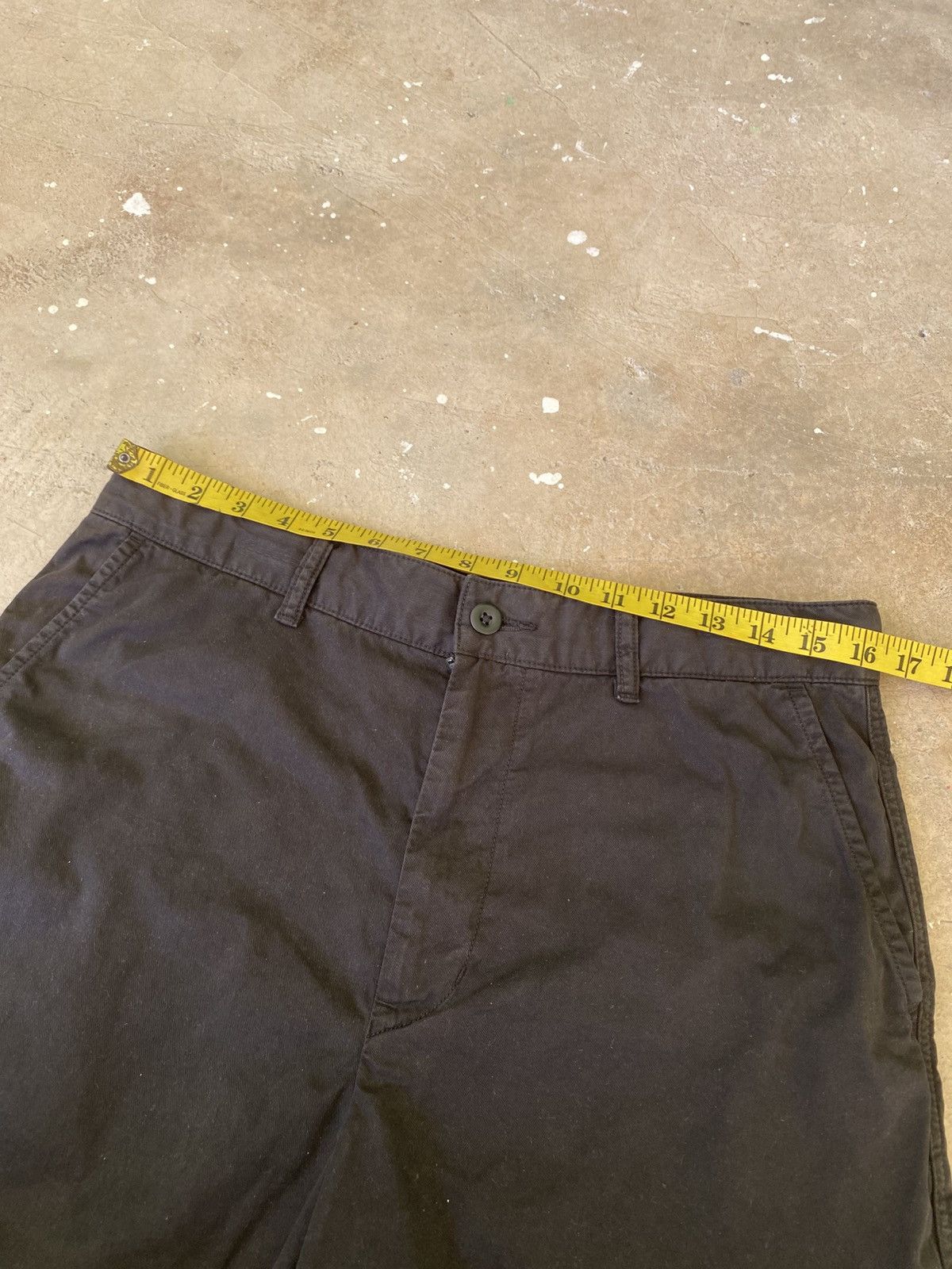 Uniqlo Uniqlo Black Chino Shorts Adjustable Waist Size US 32 / EU 48 - 5 Thumbnail