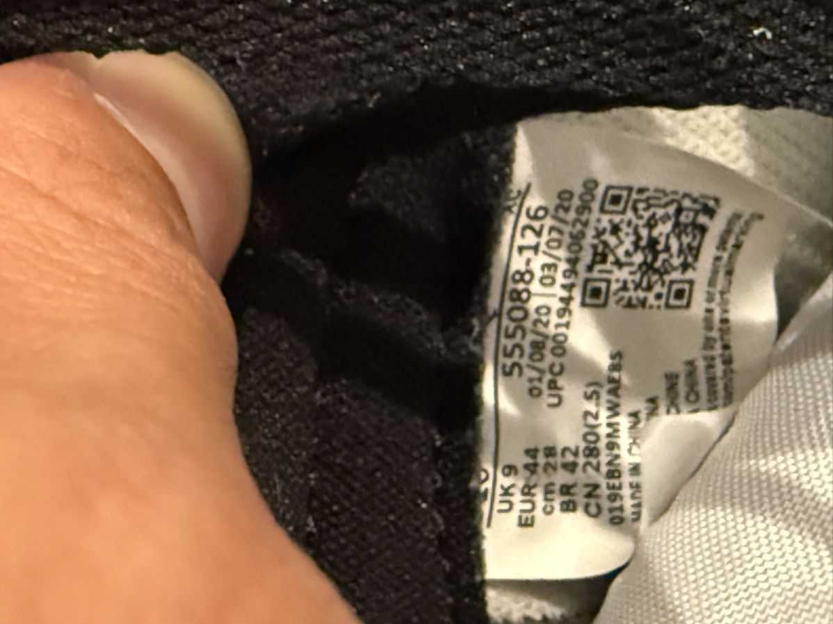 Nike Jordan 1 retro high og Size US 10 / EU 43 - 4 Thumbnail
