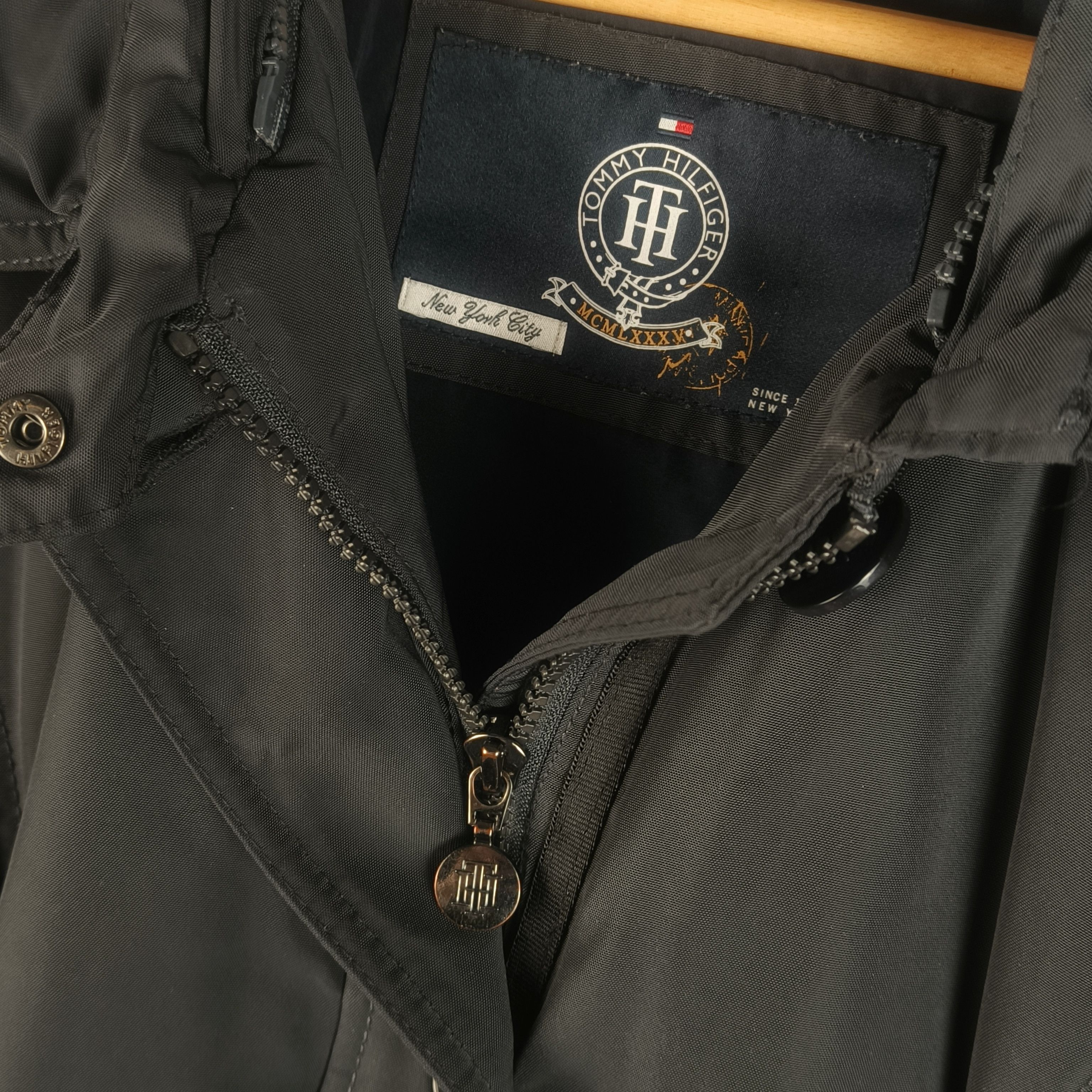 Tommy Hilfiger Tommy Hilfiger Down Insulated Field Jacket Size XL / US 12-14 / IT 48-50 - 2 Thumbnail