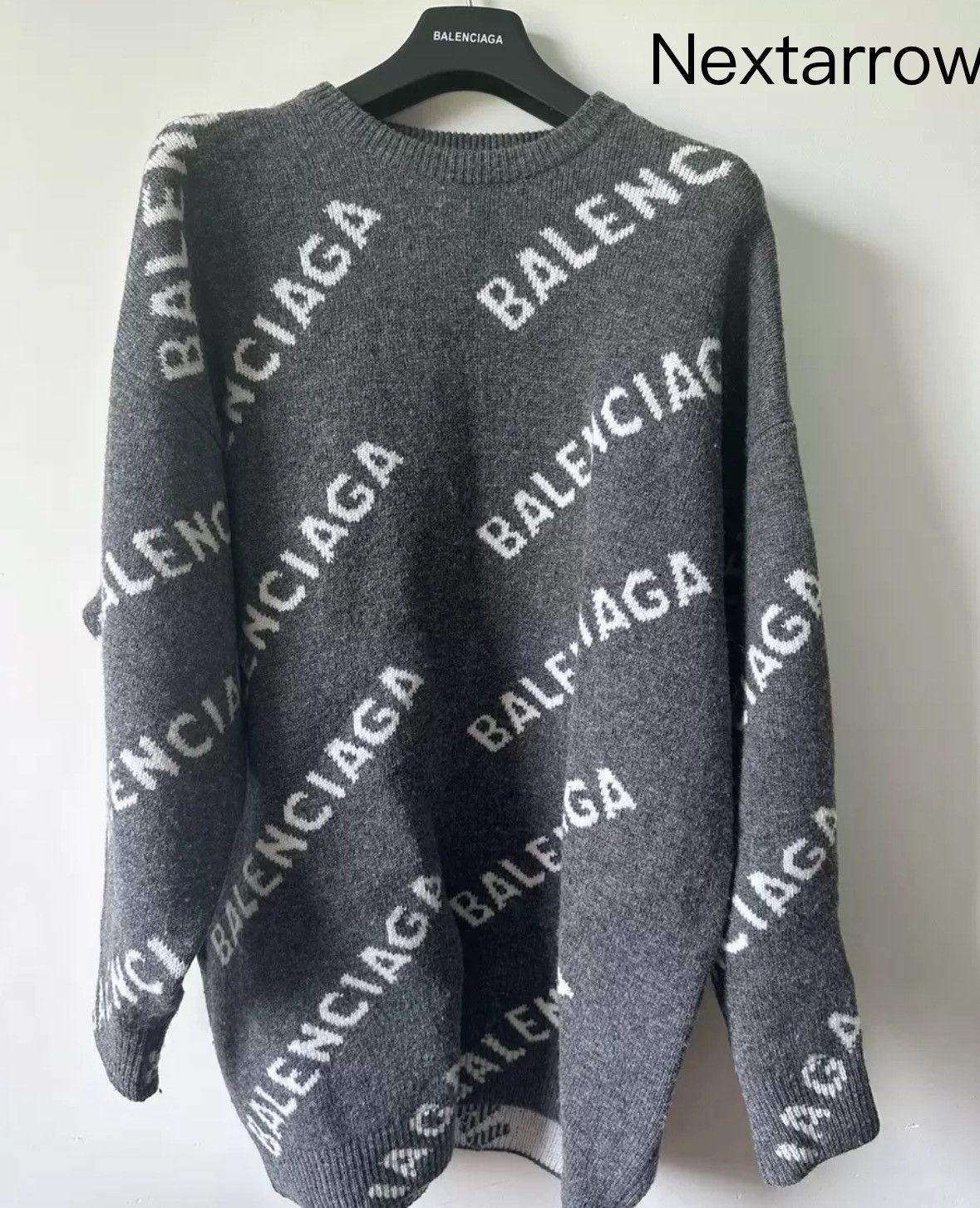 Balenciaga Balenciaga grey bullet screen logo sweater2412-Nextarrow Size US S / EU 44-46 / 1 - 1 Thumbnail