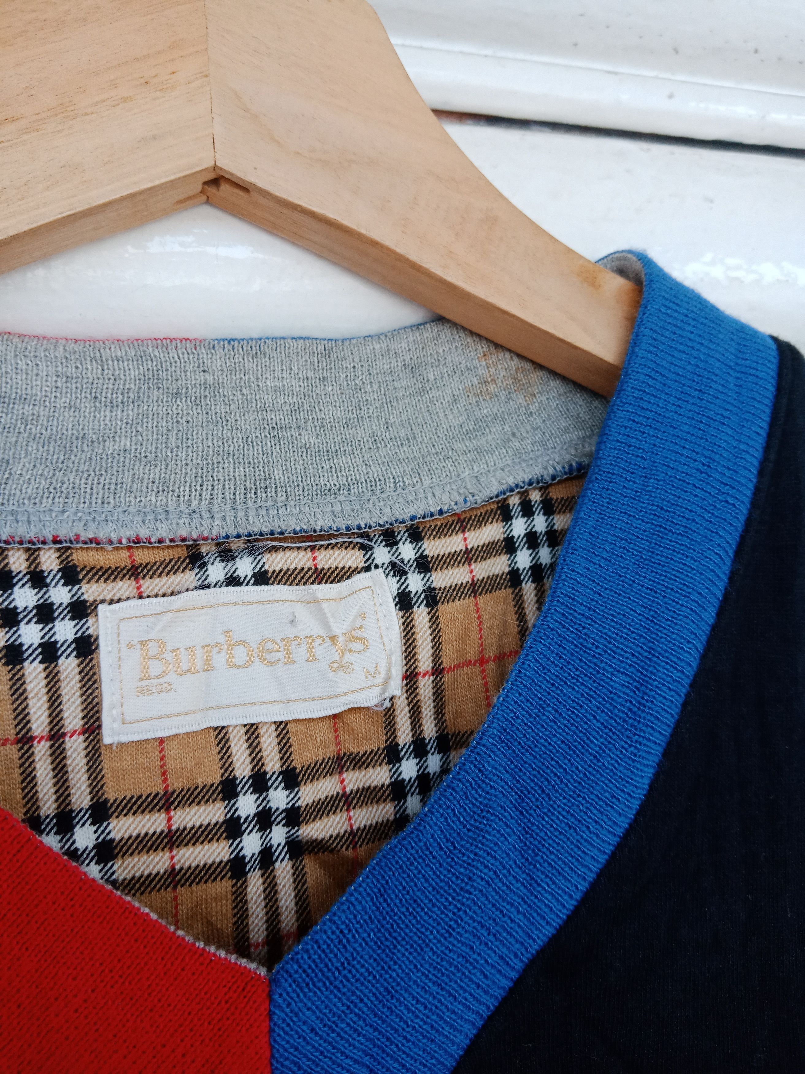 Burberry Burberry London Novacheck Spell Out LS Size US M / EU 48-50 / 2 - 6 Thumbnail