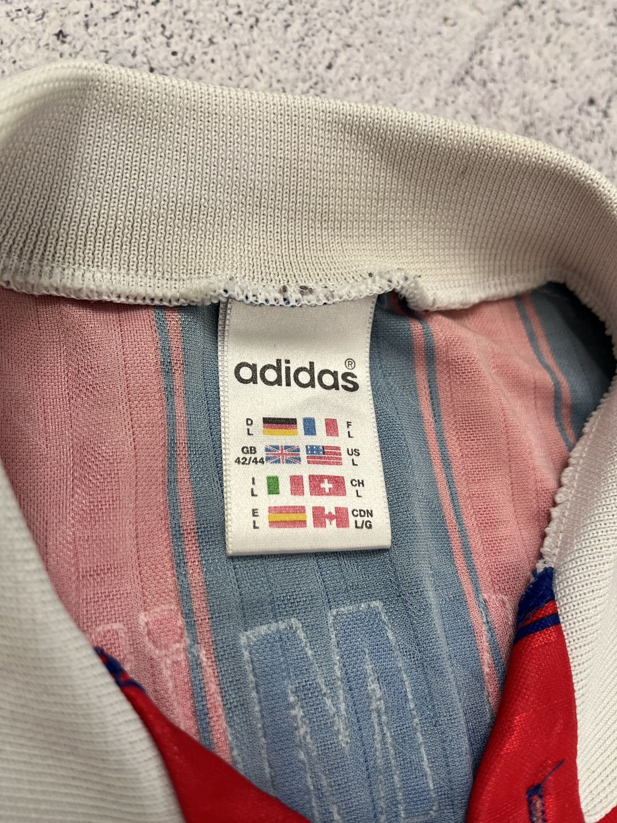 Adidas Vintage Adidas Bayern Munich 1995/96 Home Socer Jersey Rare Size US L / EU 52-54 / 3 - 6 Thumbnail