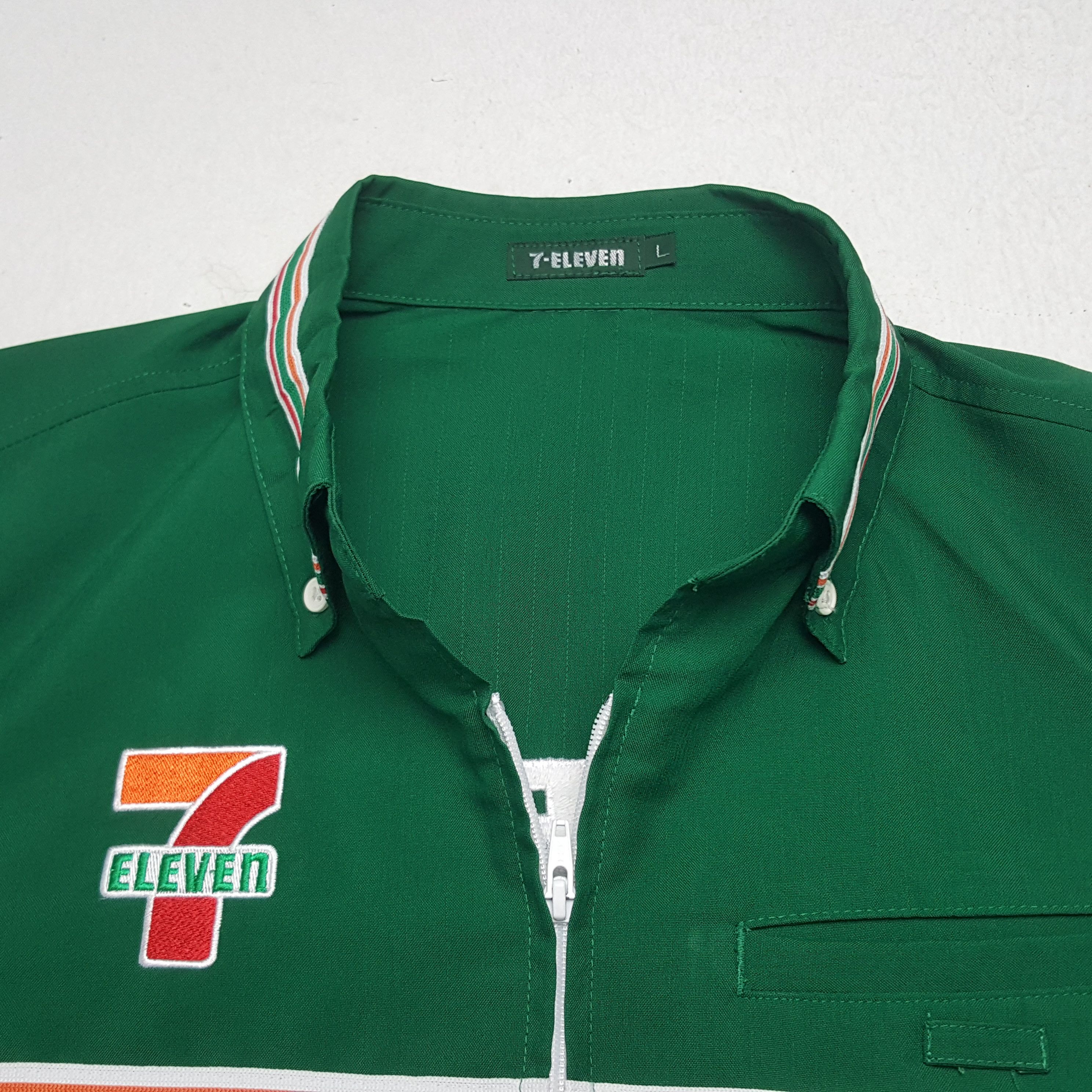Japanese Brand × Vintage Vintage 7 Eleven Embroidered Logo Worker Jacket Size US L / EU 52-54 / 3 - 5 Thumbnail