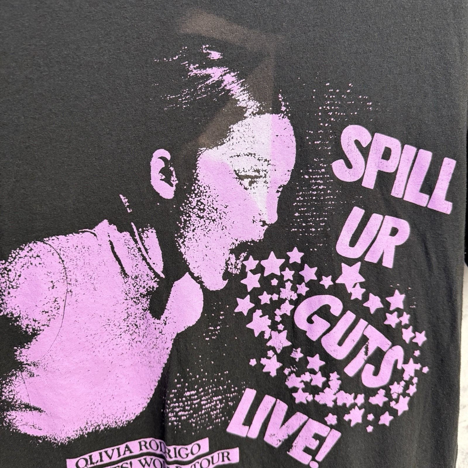 Other Olivia Rodrigo Guts World Tour T Shirt Size Medium 19.5x26.5 Size US M / EU 48-50 / 2 - 4 Thumbnail