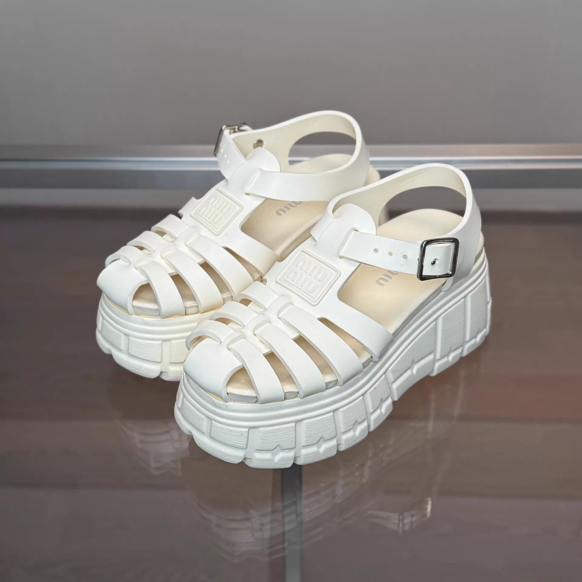 Miu Miu MIU MIU beige thick sole Roman sandals 36 99 DM1641 Size US 5.5 / IT 35.5 - 1 Thumbnail