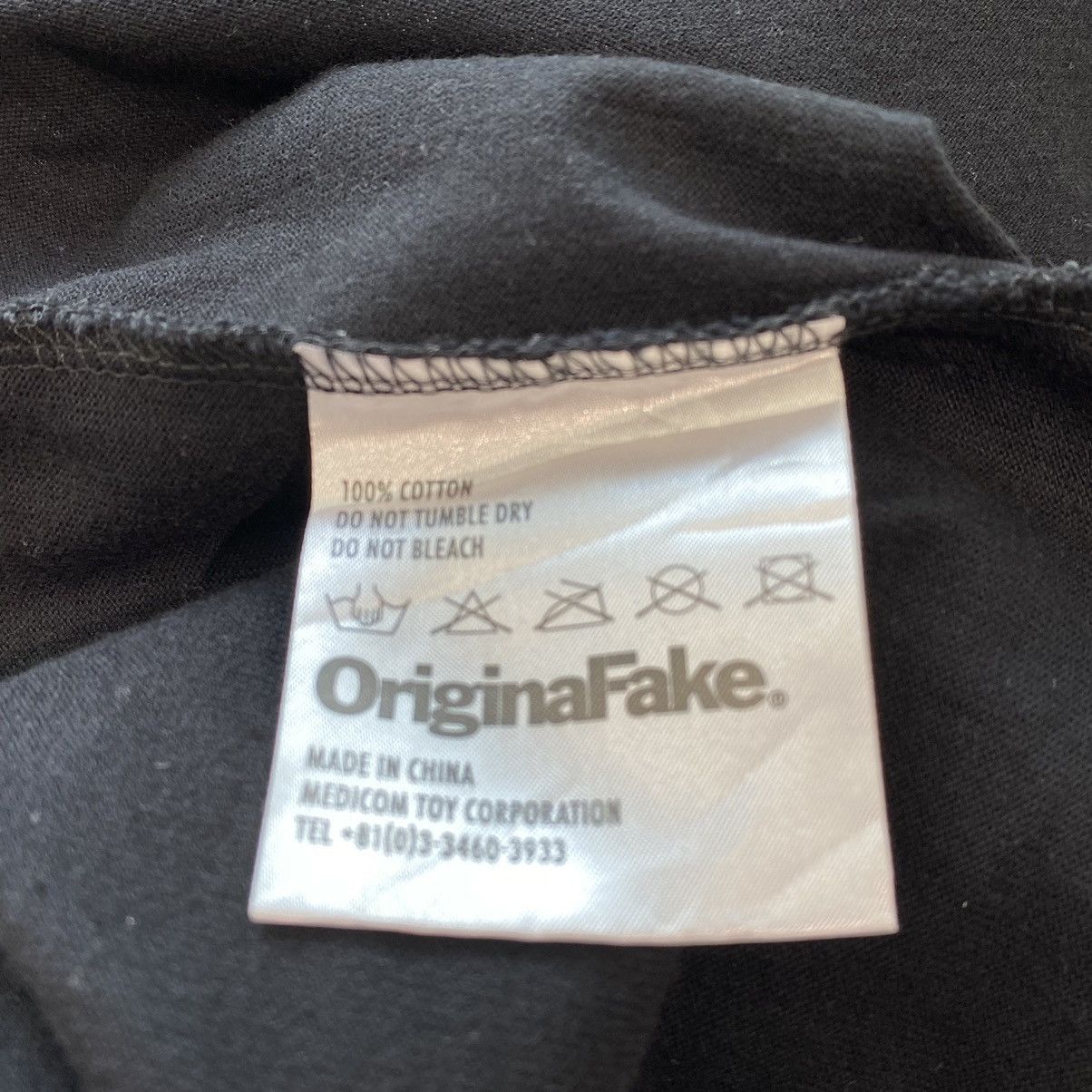 Kaws Vintage Original Fake Kaws Nude Tee Size US L / EU 52-54 / 3 - 6 Thumbnail
