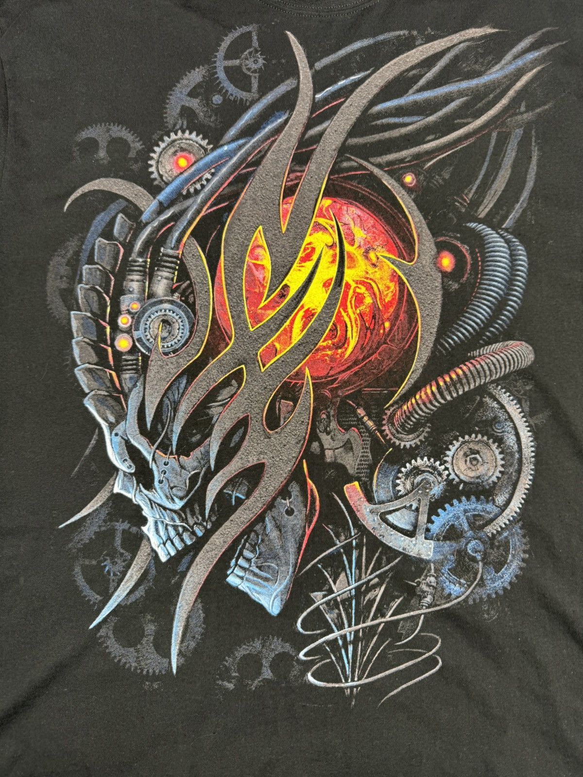 Vintage Men’s Vintage Spiral Rock Print T-Shirt size XL Size US XL / EU 56 / 4 - 5 Thumbnail