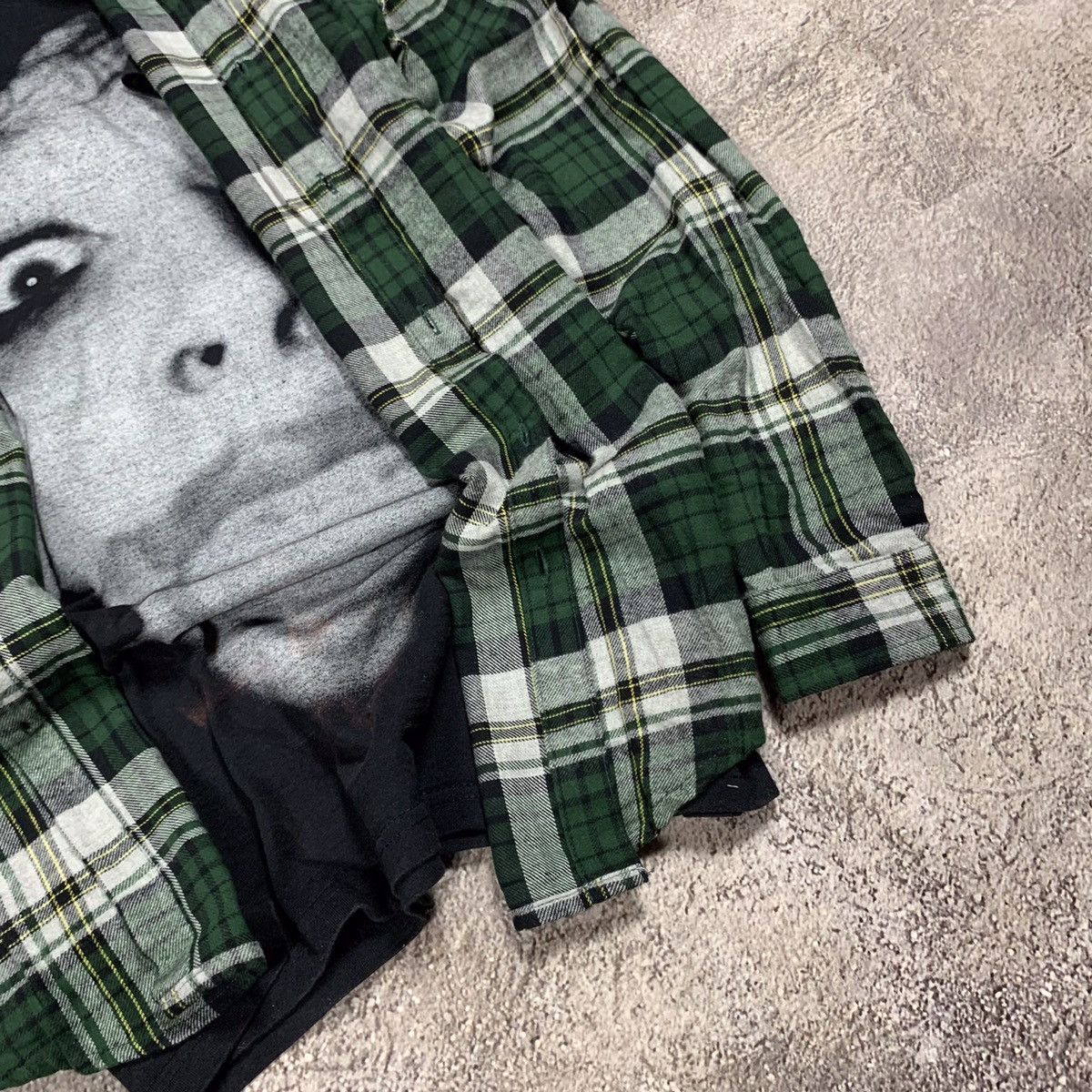 Vintage Vintage 90s Grunge Graphic Shirt Plaid Oversized Skate S Size US S / EU 44-46 / 1 - 2 Thumbnail