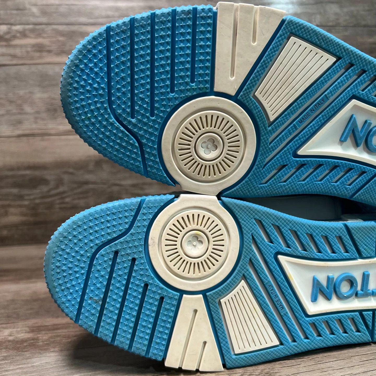 Louis Vuitton LV Trainer NC Blue/White Velcro Denim 97New UK7/41 Size US 8 / EU 41 - 7 Thumbnail