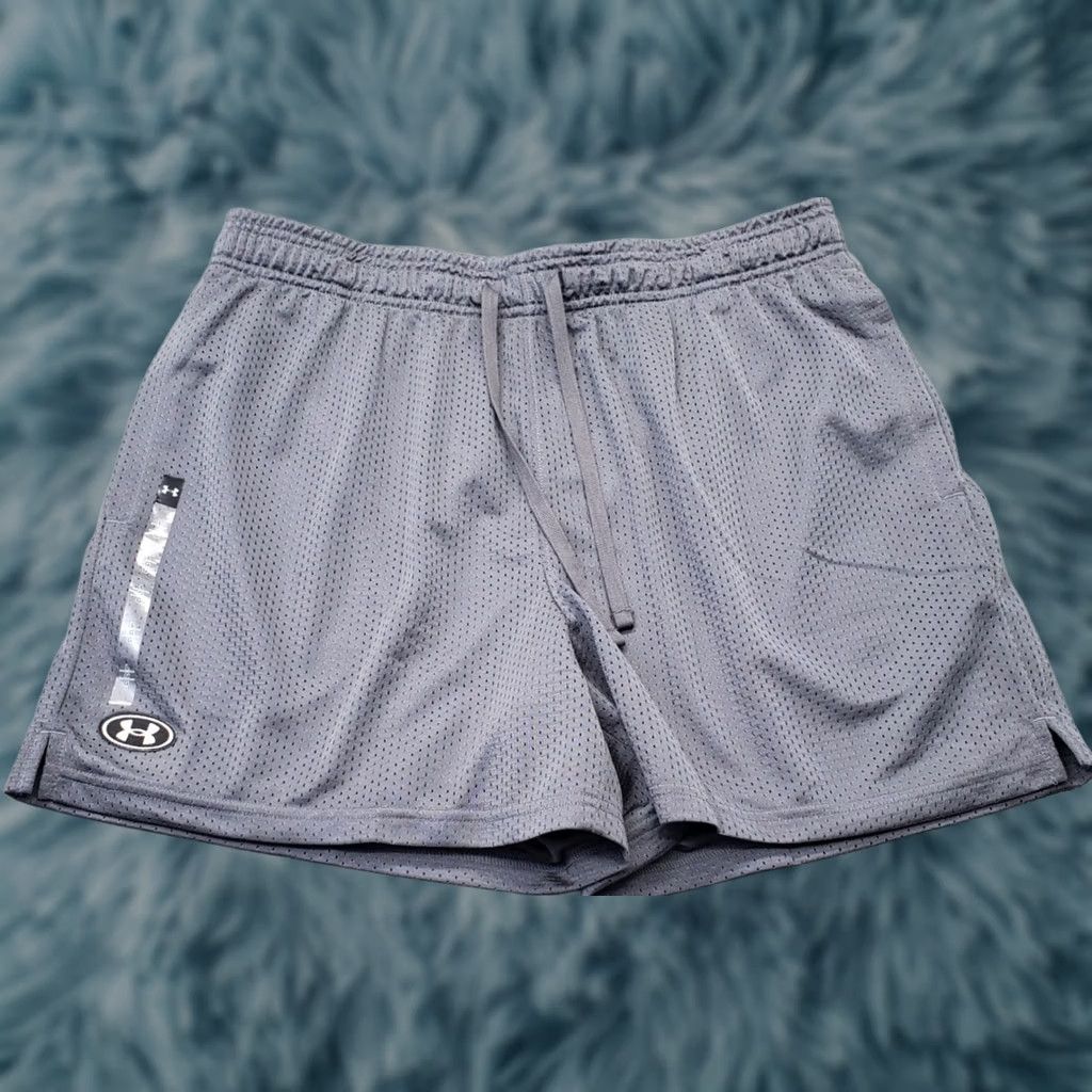 Under Armour Under Armour UA Icon Shorts Men L Gray Lightweight Timberwolf Sweat-Wicking Sports Athletic Shirt? Size US 33 - 1 Thumbnail