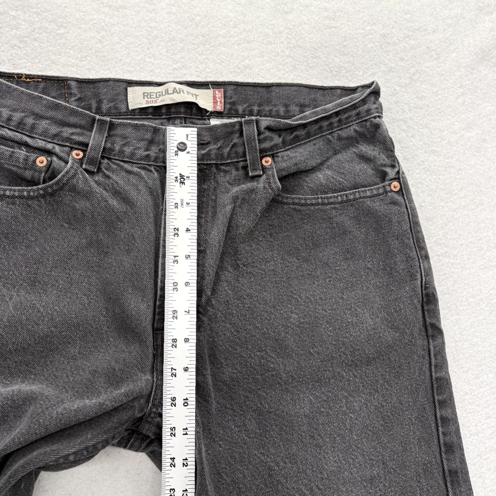 Levi's VINTAGE Levi's 505 Jeans Mens 34x32 Regular Fit Charcoal Gray Wash Denim Straight Y2K VTG Size US 34 / EU 50 - 7 Thumbnail