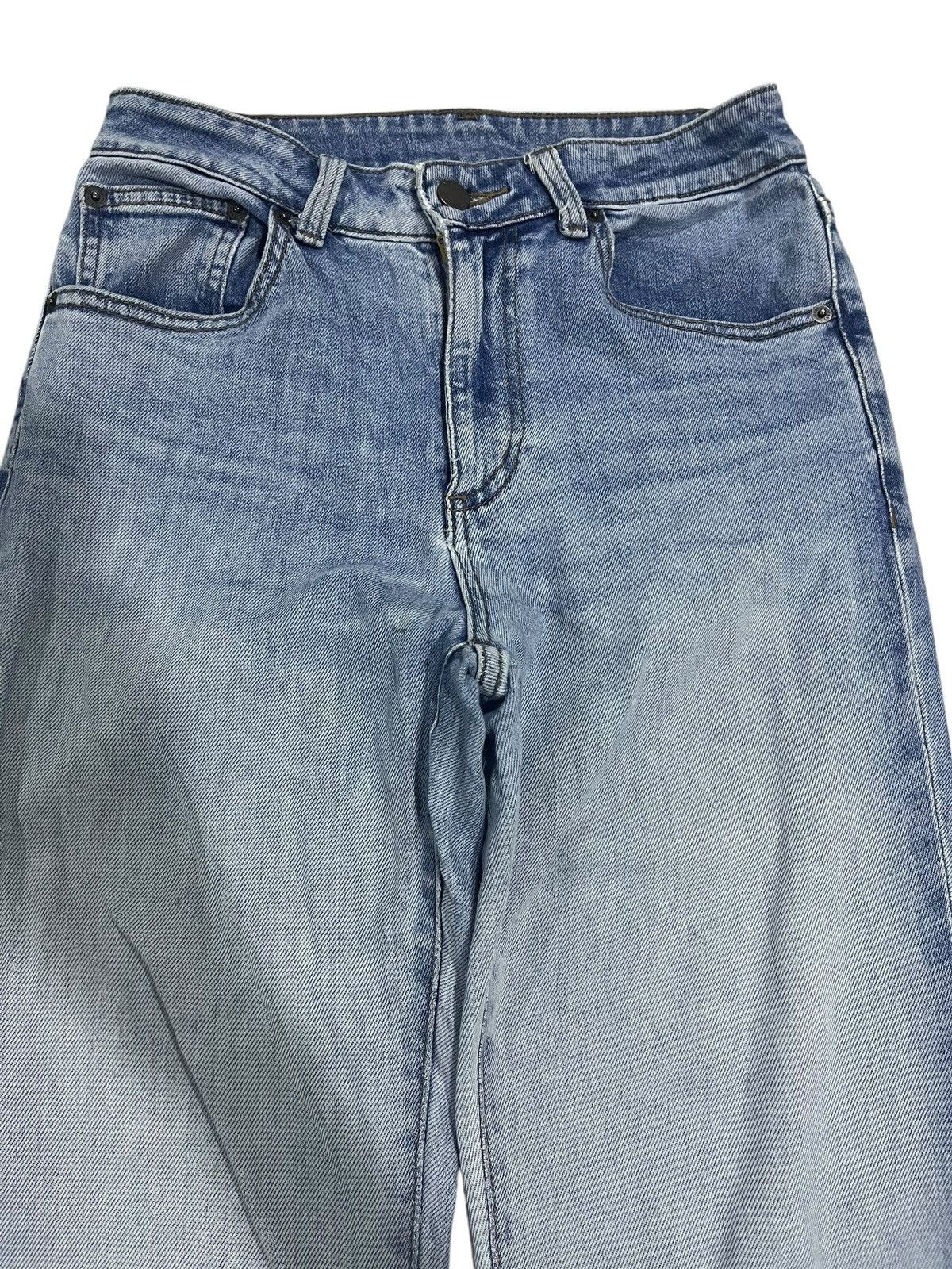 If Six Was Nine × Japanese Brand × Le Grande Bleu (L.G.B.) FLARE💥 JAPANESE BRAND Y2K GU WASHED BLUE JEANS Size 28" / US 6 / IT 42 - 2 Thumbnail