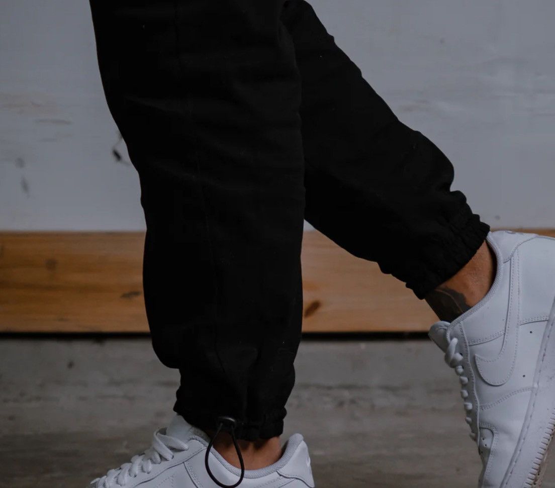 Other Victa cargo joggers Black, men size M Size US 32 / EU 48 - 2 Thumbnail