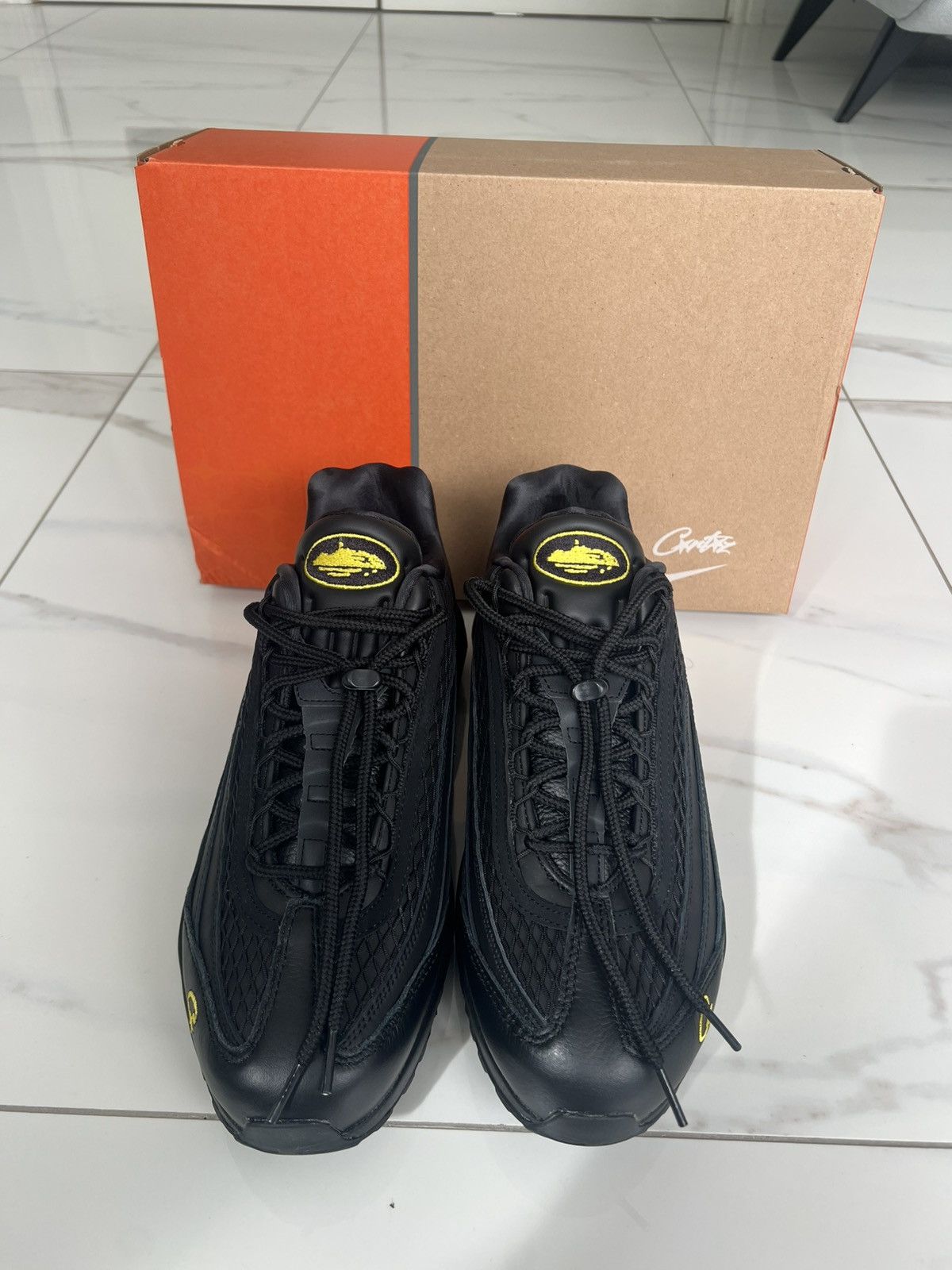 Corteiz × Nike Corteiz Air Max 95 Honey Blacks Size US 11 / EU 44 - 6 Thumbnail