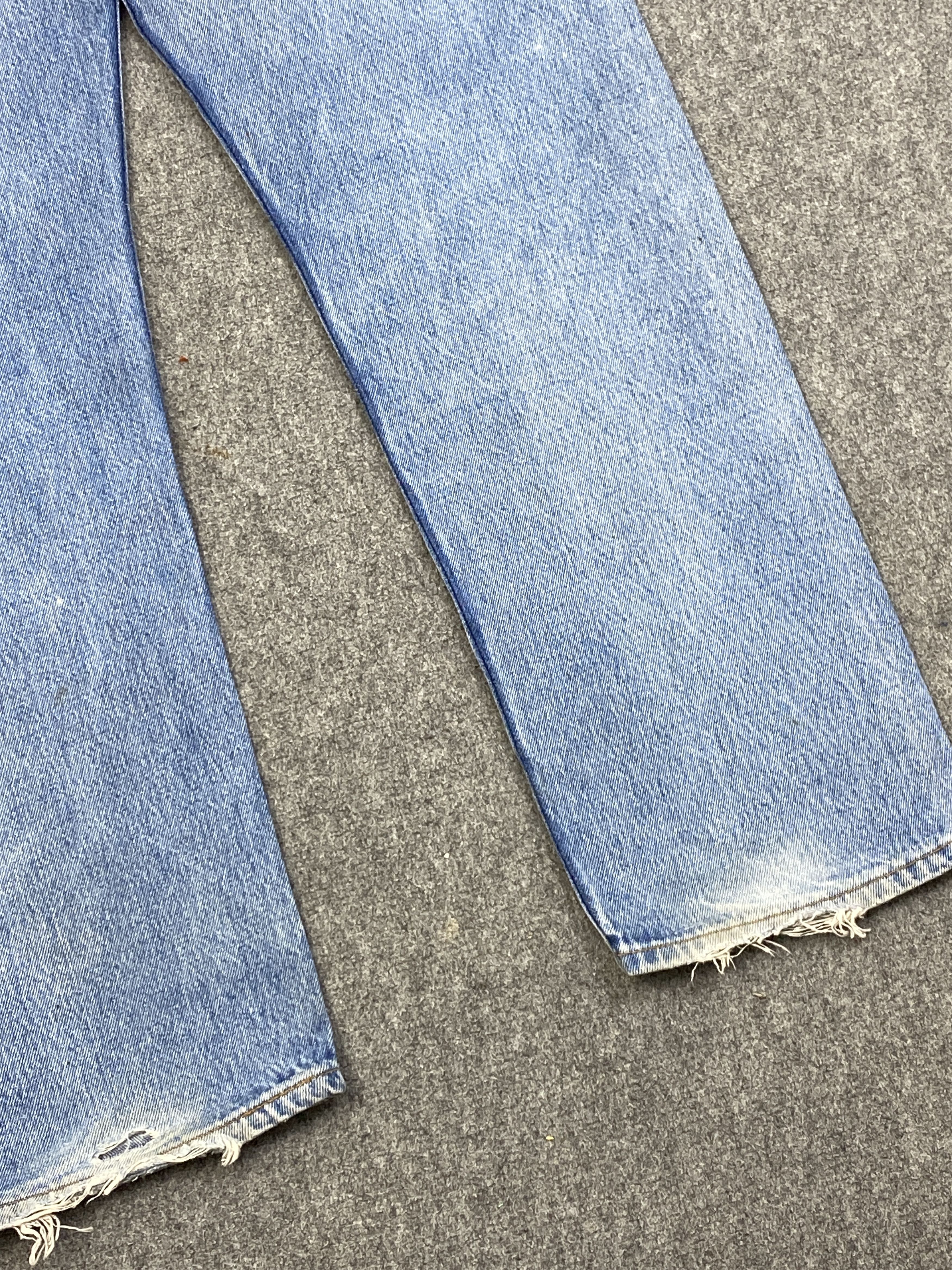 Levi's Vintage 90s Levi's 501 Distressed Faded Blue Jeans DP2849 Size US 32 / EU 48 - 15 Thumbnail