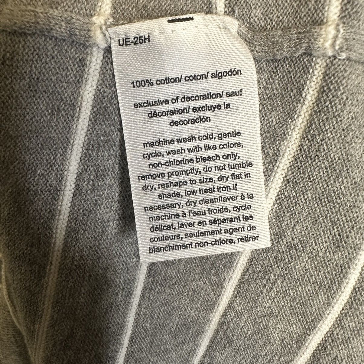 Tommy Hilfiger Tommy Hilfiger gray v-neck striped women’s sweater Size S / US 4 / IT 40 - 4 Thumbnail