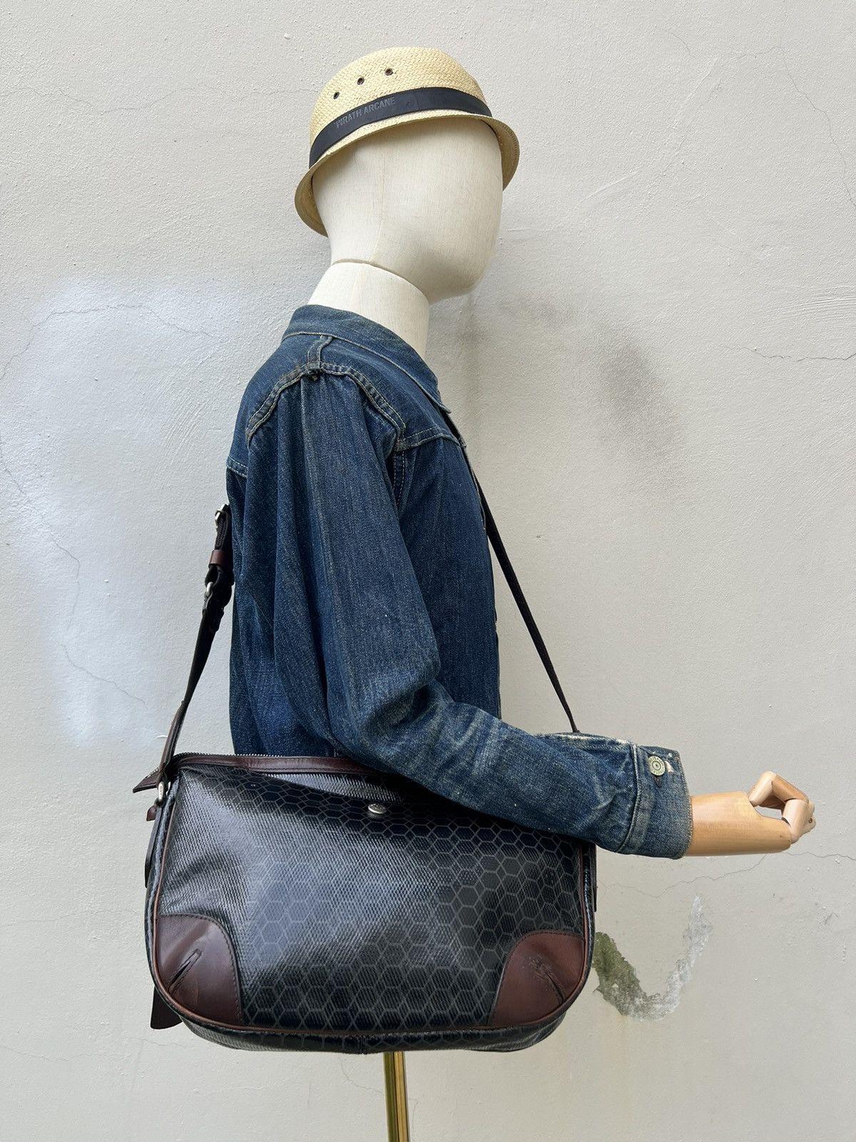 Leather Aniary Japan Hand Made Leather Bag Sling Size ONE SIZE - 2 Thumbnail