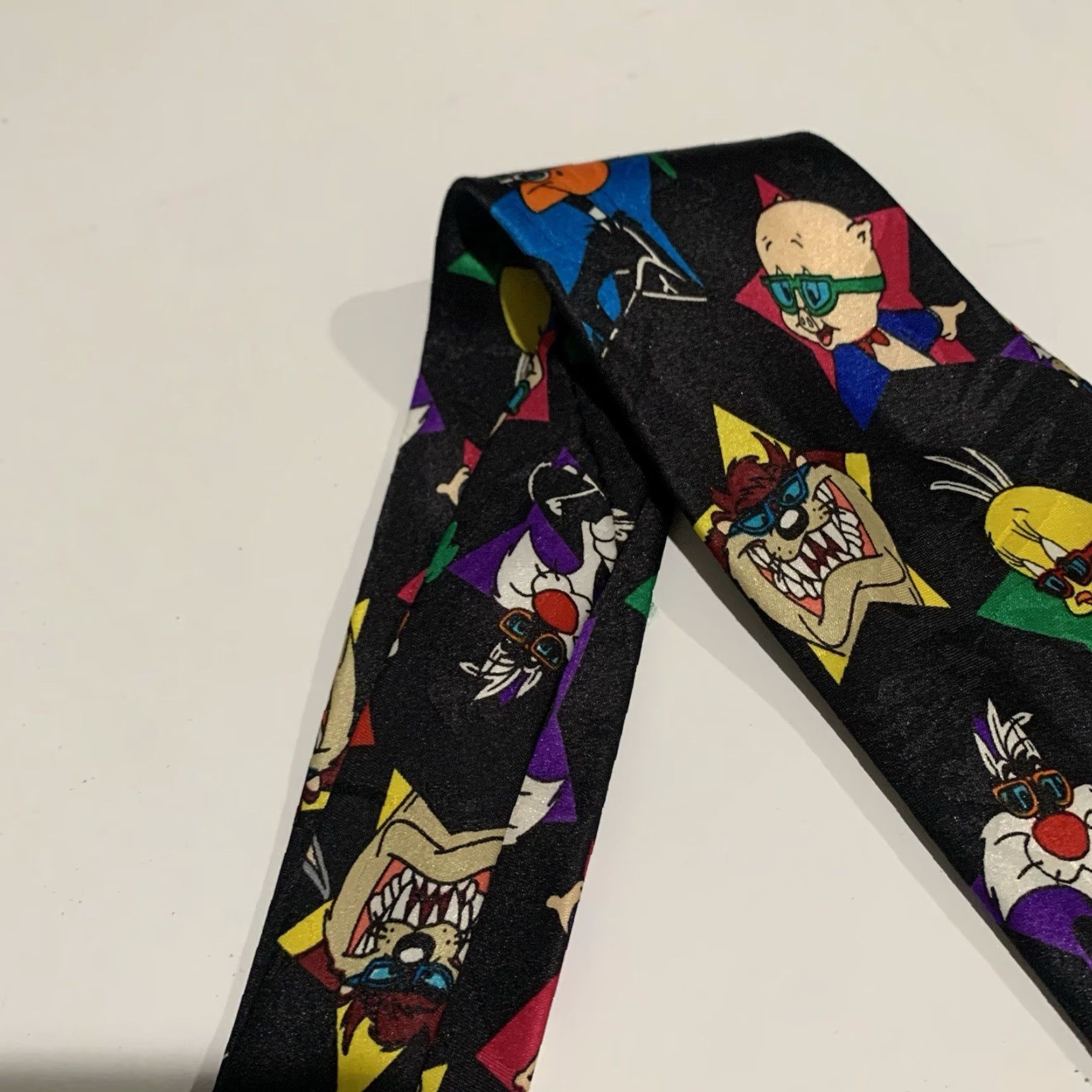 Vintage VINTAGE Looney Tunes Tie Men One Size Black Polyester Classic Width Tweety Daffy Porky Taz Sunglasses Size ONE SIZE - 4 Thumbnail