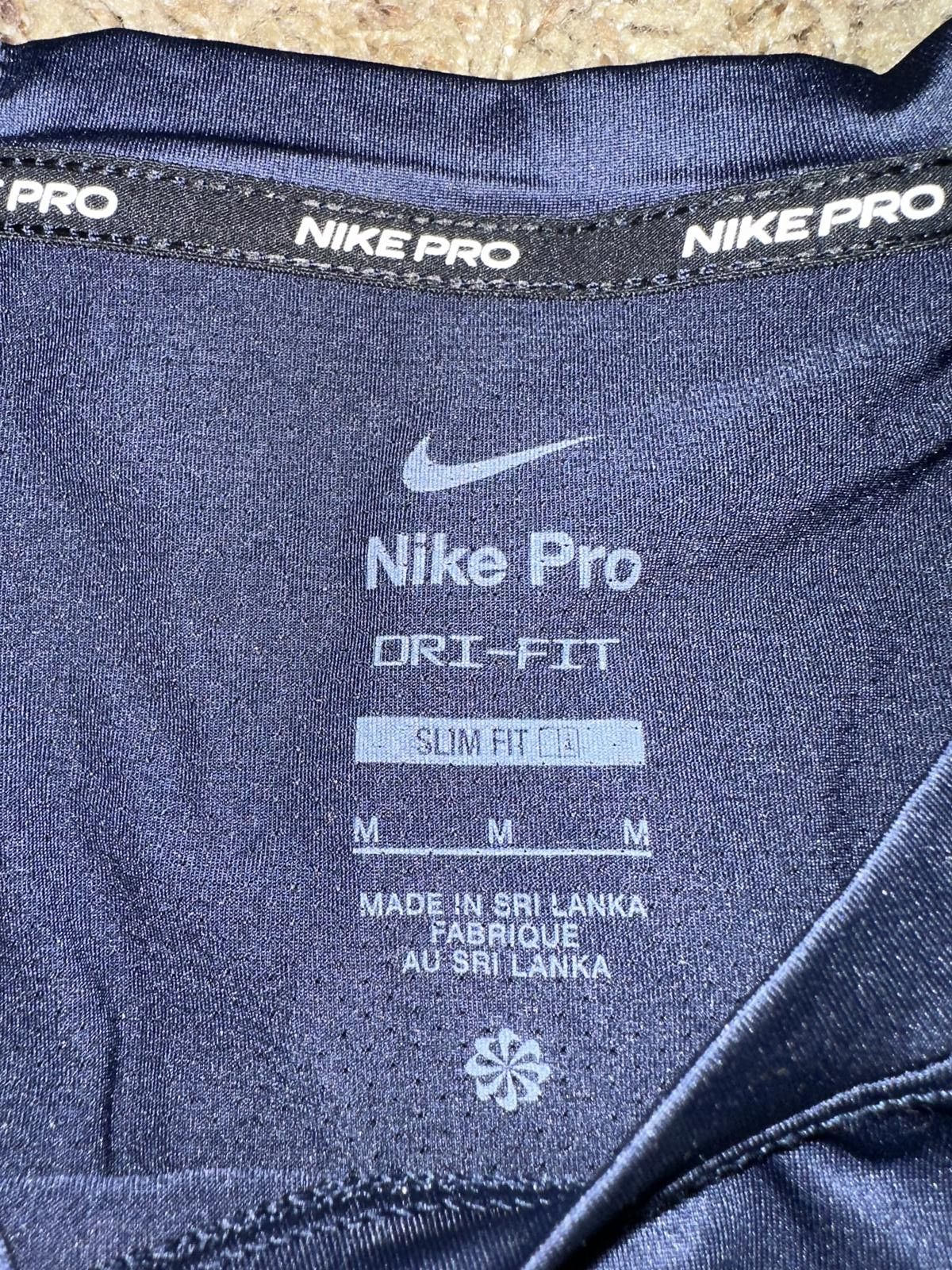 Nike Nike Pro Dri-FIT Men's Slim Fit Sleeveless Top Size US M / EU 48-50 / 2 - 3 Thumbnail