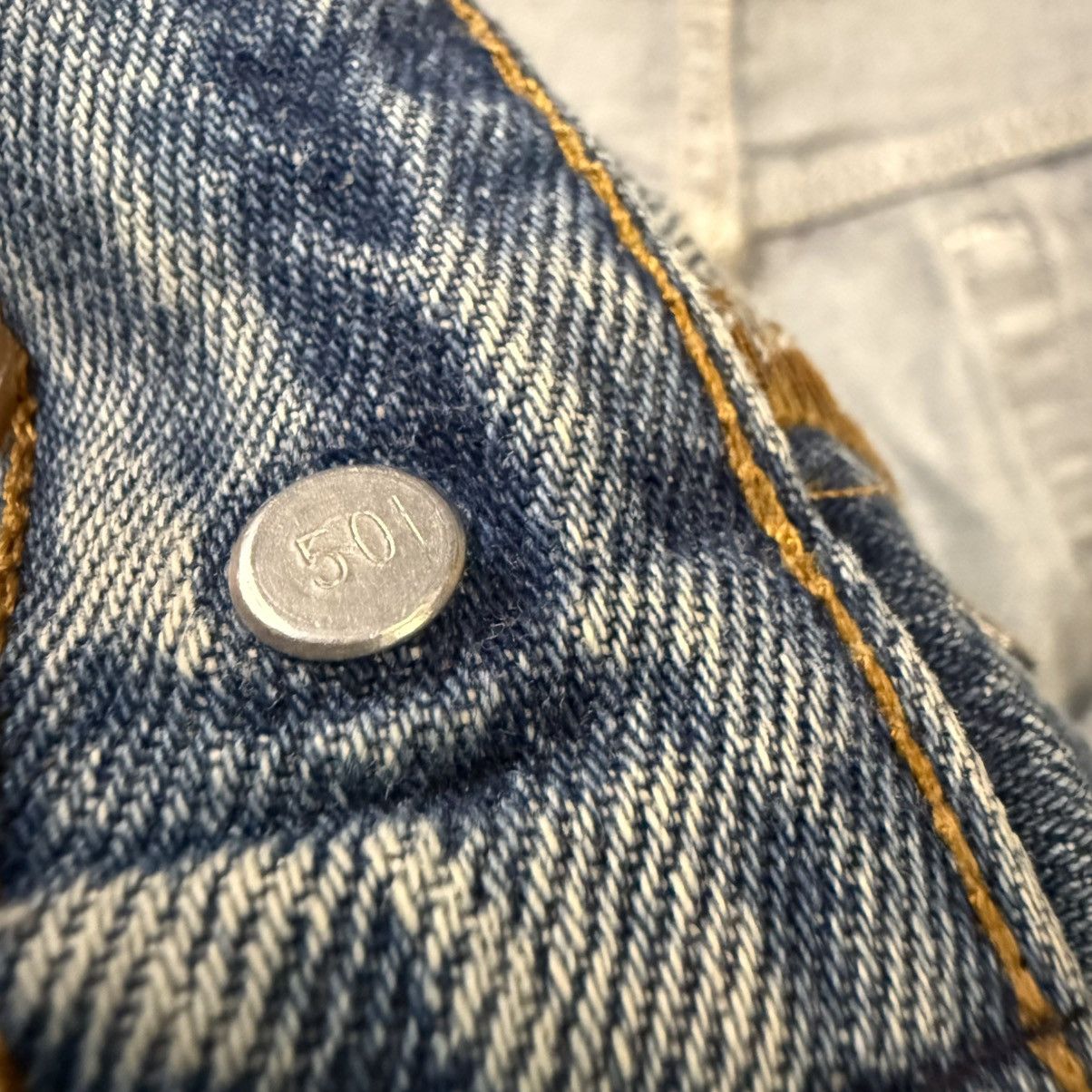 Levi's Y2K Style Levis 501 Acid Wash Ripped Denim Size US 34 / EU 50 - 15 Thumbnail