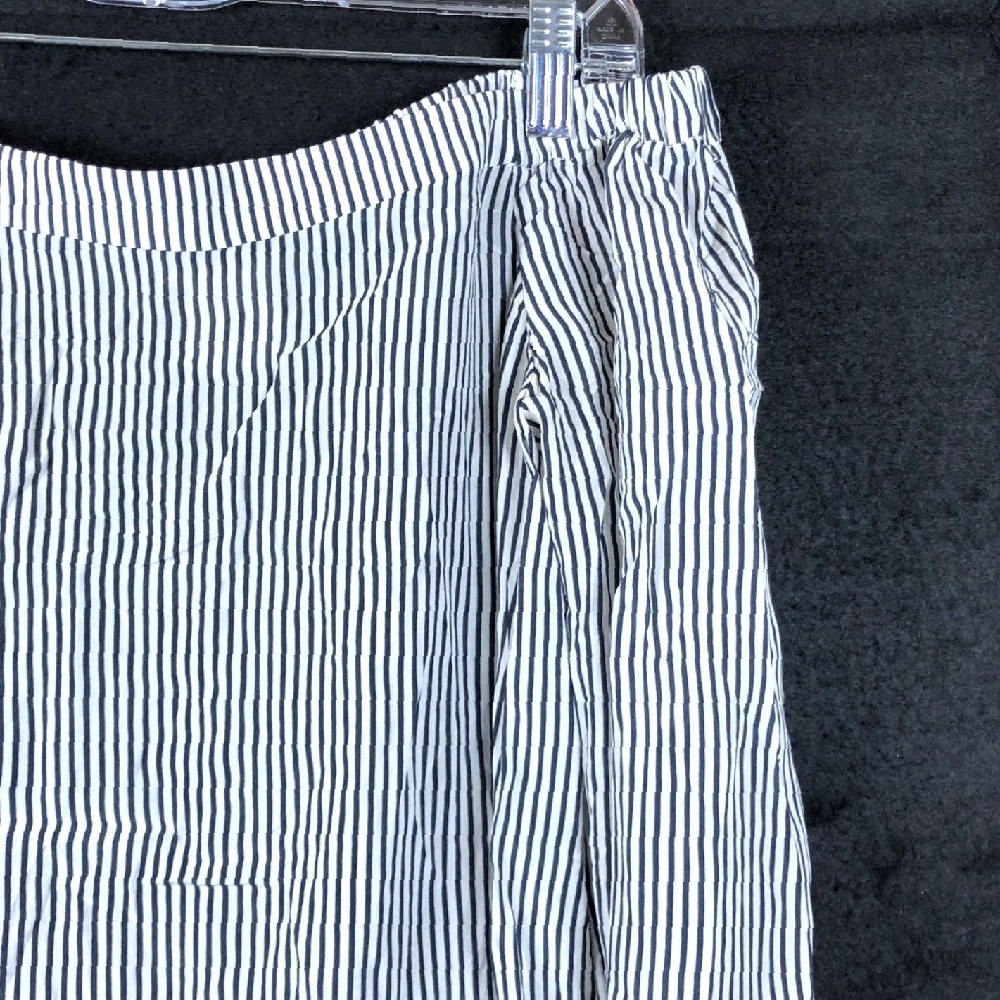 Vintage Cabi Blouse Off Shoulder Navy Blue White Stripe 100% Silk Long Sleeve S Womens Size S / US 4 / IT 40 - 5 Thumbnail