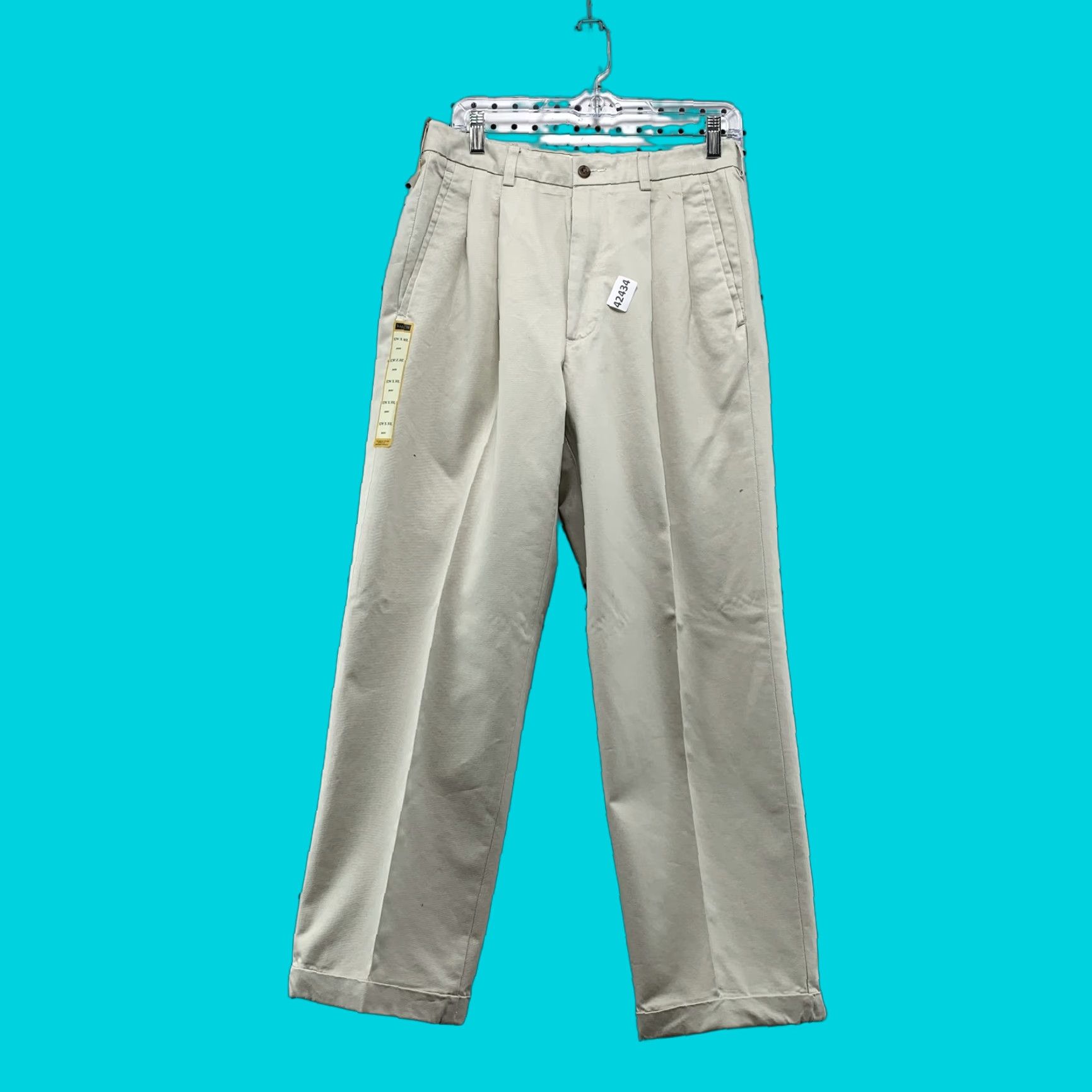 Haggar VINTAGE Haggar Khaki Chino Pants Mens 32x30 Beige Iron Free Pleated Hat? Size US 32 / EU 48 - 1 Thumbnail