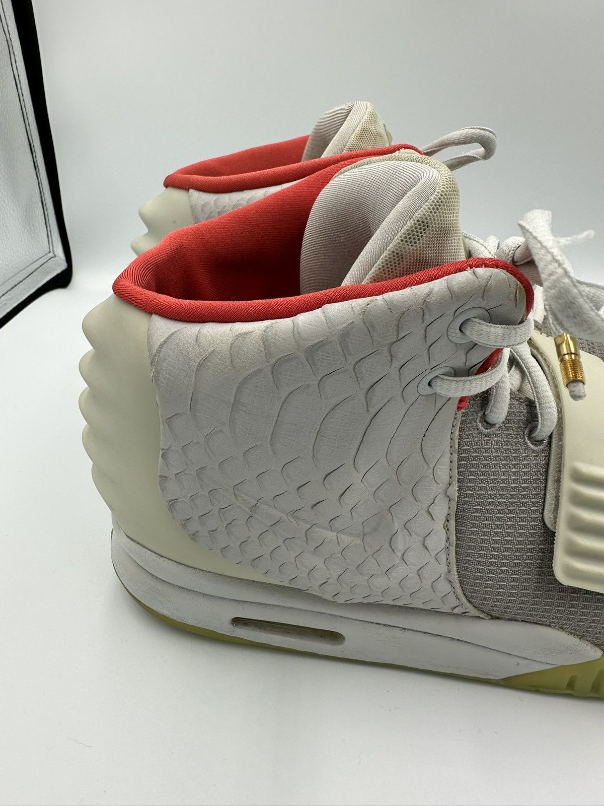 Kanye West × Nike Nike Yeezy 2 Platinum Edition Size US 11 / EU 44 - 5 Thumbnail