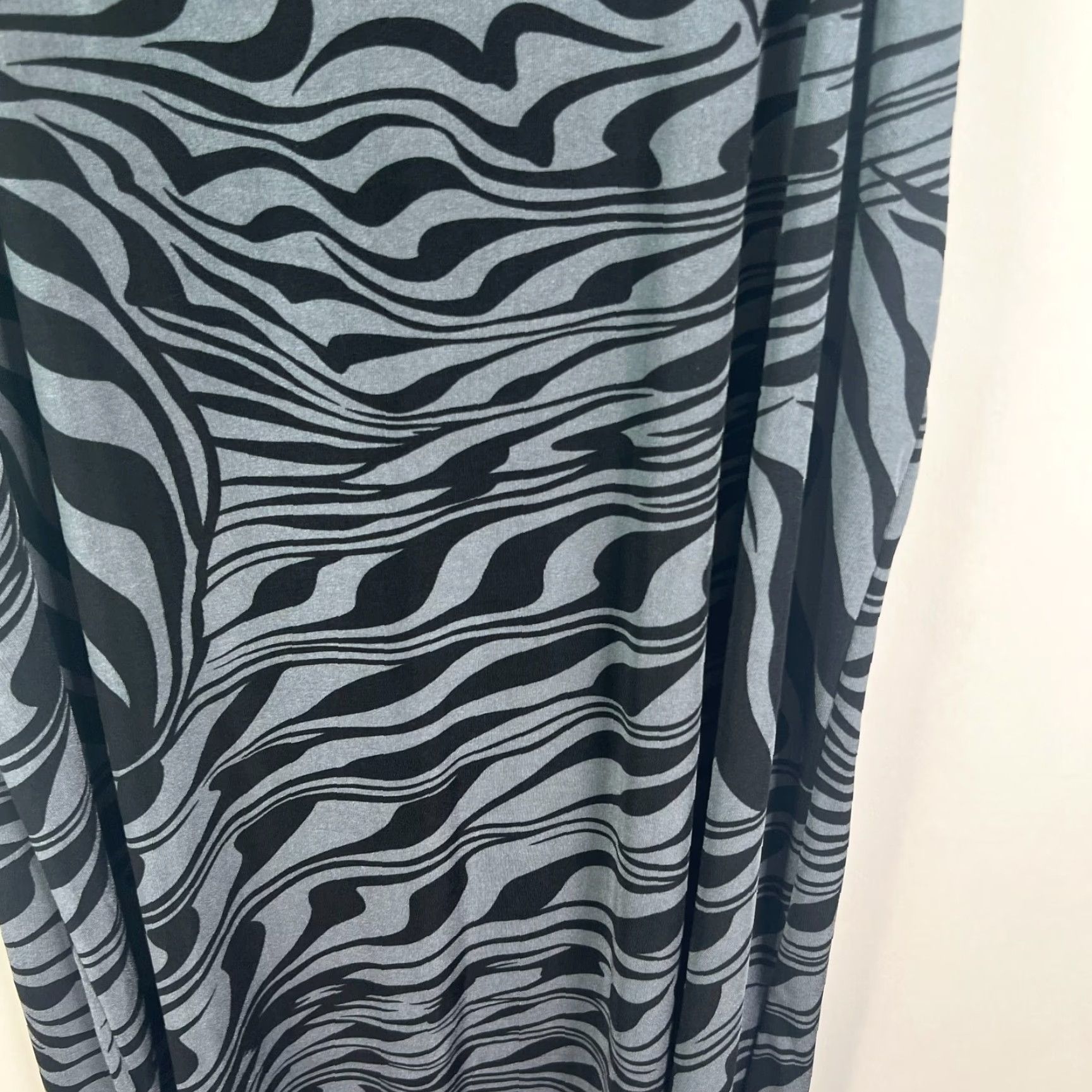 Vintage VINTAGE Carolyn Strauss Geometric Striped Maxi Skirt 1X Womens Gray/Black Polyester Spandex Midi? Long? Size 40" / US 18 - 3 Thumbnail