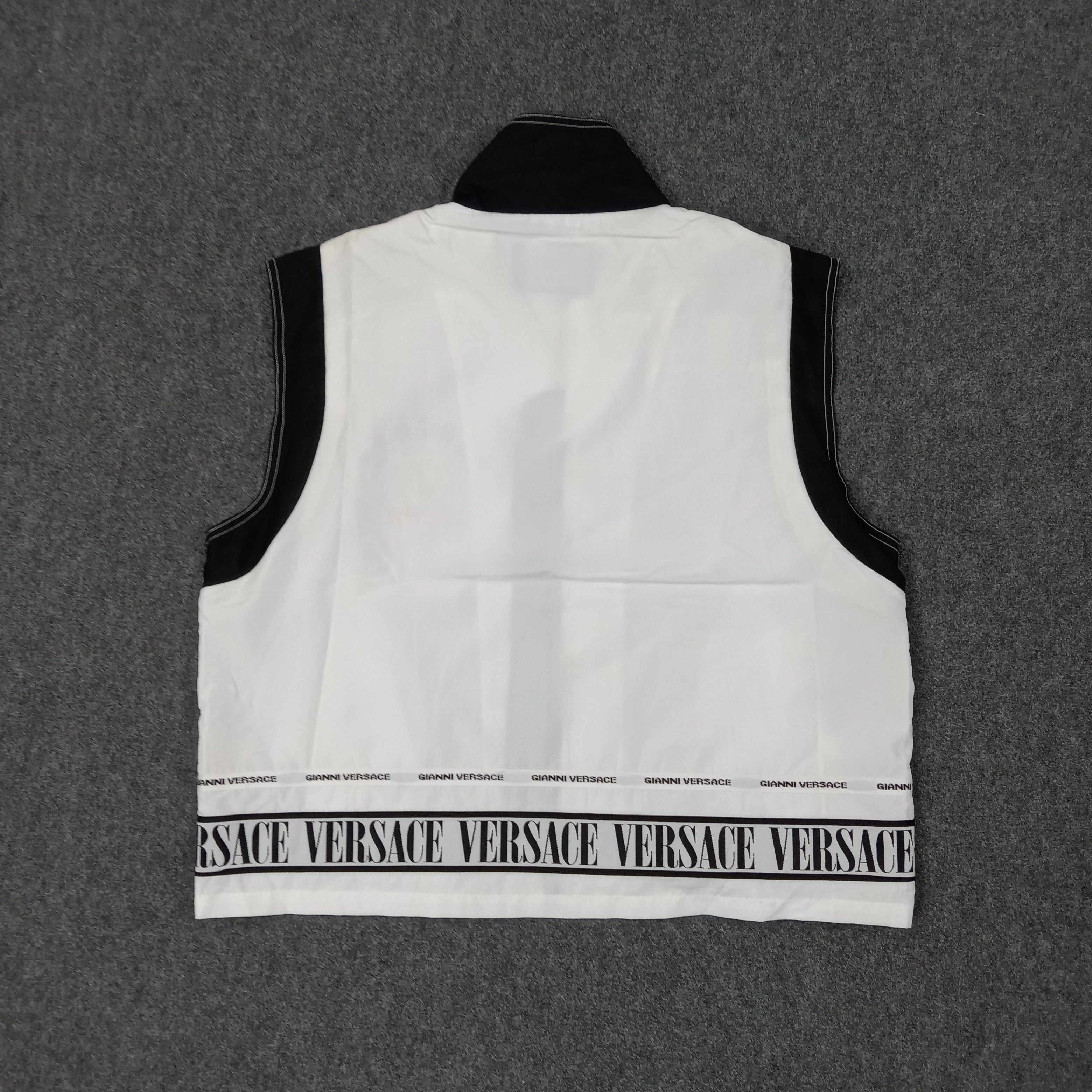Versace GIANNI VERSACE JEANS COUTURE Designer Brand Vest Size US XL / EU 56 / 4 - 5 Thumbnail