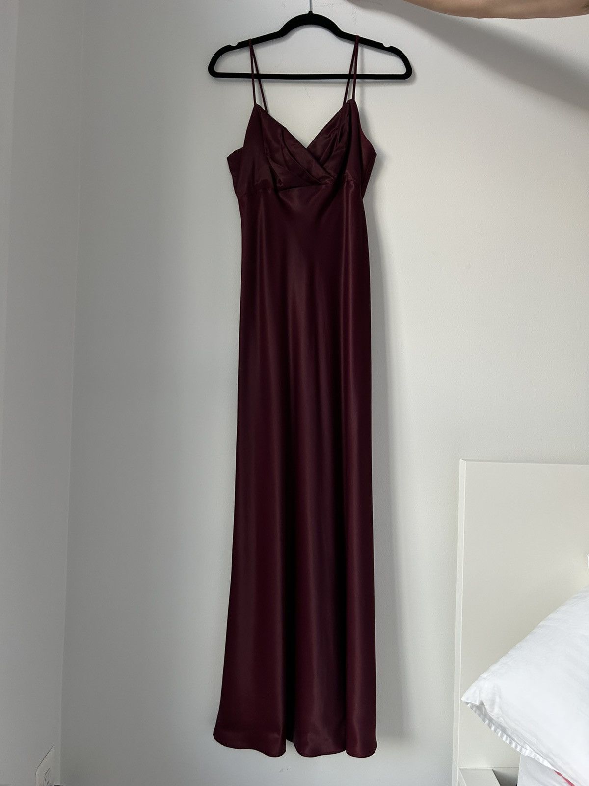 Vintage Onyx Nite Burgundy Satin Gown - Size 6 Size S / US 4 / IT 40 - 1 Thumbnail