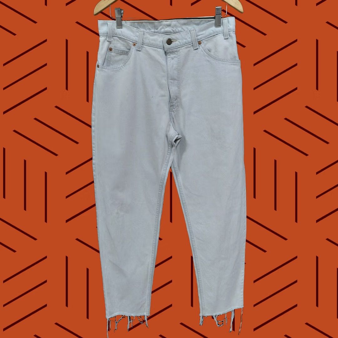 Vintage Levi Strauss & Co 550 Jeans Relaxed Denim Light Wash Mens W33 /L32 Size US 33 - 1 Thumbnail