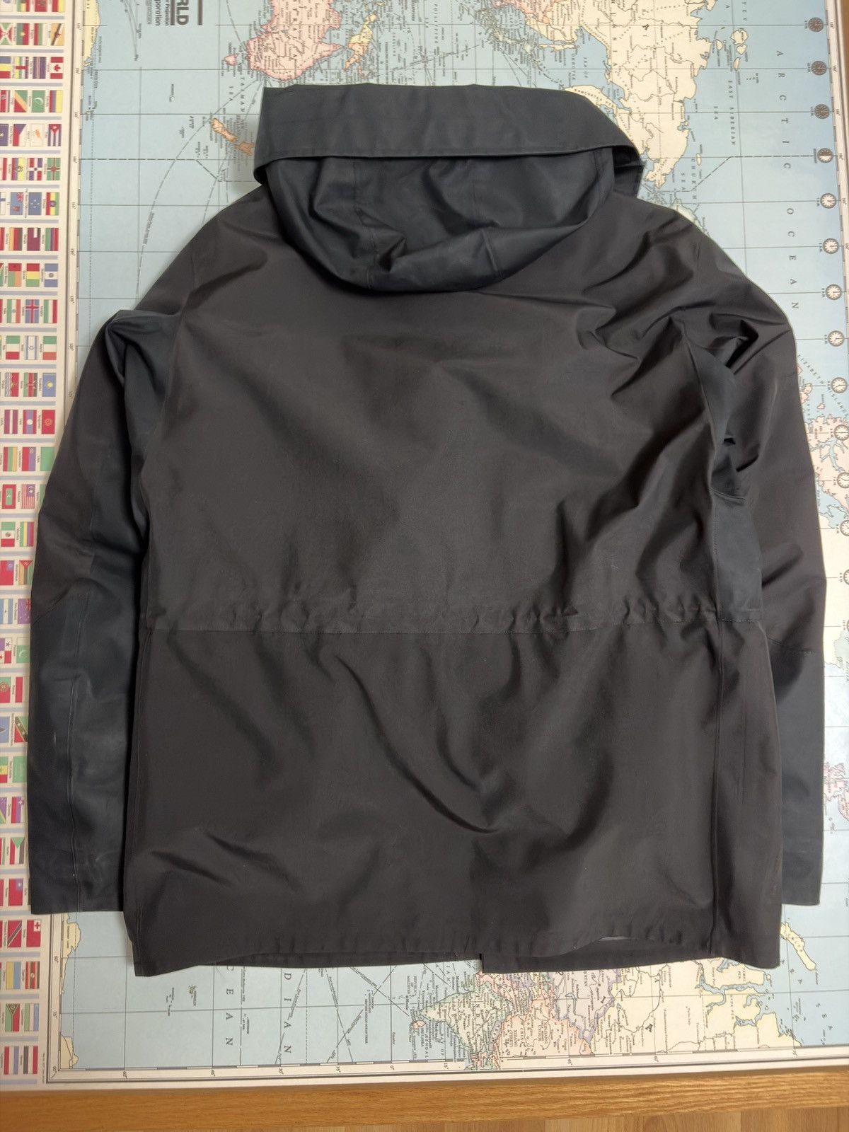 Stone Island Shadow Project Stone Island Tank Shield Ghost Piece | Black SZ XL Size US XL / EU 56 / 4 - 3 Thumbnail