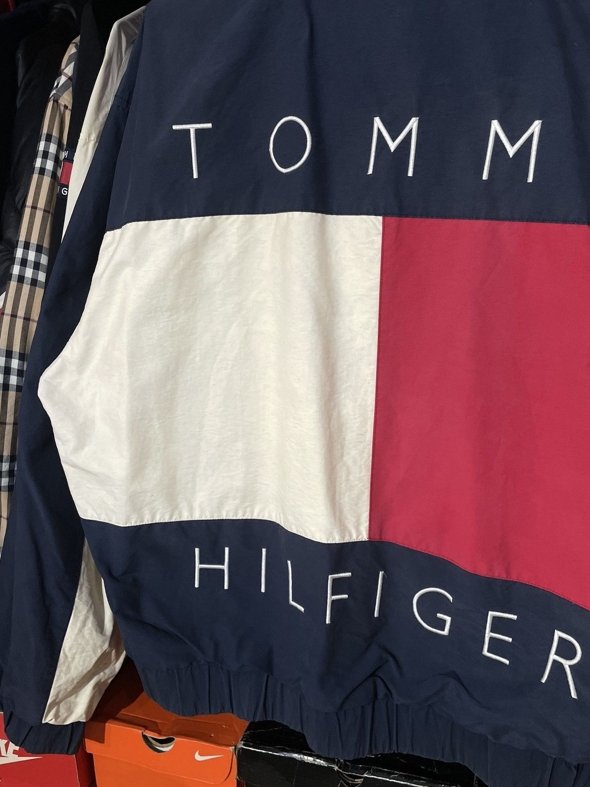 Japanese Brand × Tommy Hilfiger × Vintage Jacket Tommy Hilfiger Big Flag 90’s Vintage Reversible Size US XL / EU 56 / 4 - 3 Thumbnail