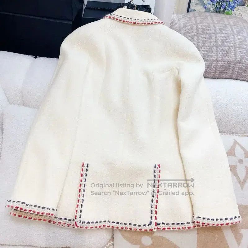 Chanel Chanel Beige Long Sleeve Cardigan for Women . Size L / US 10 / IT 46 - 9 Thumbnail