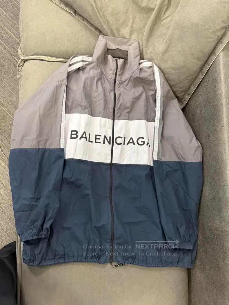 Balenciaga Balenciaga size 39 Grey Blue Patchwork Windbreaker Size US S / EU 44-46 / 1 - 1 Thumbnail