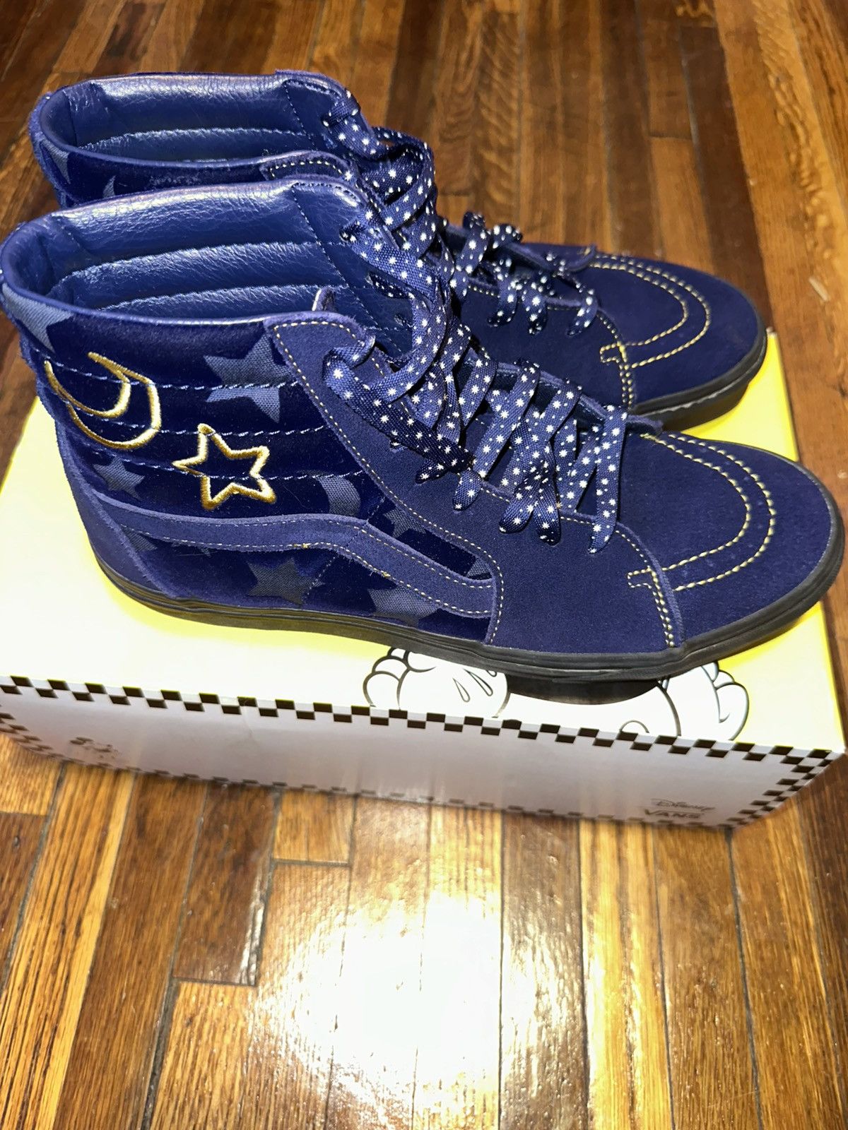 Vans Vans Skate 8 Disney collab Size US 10.5 / EU 43-44 - 4 Thumbnail
