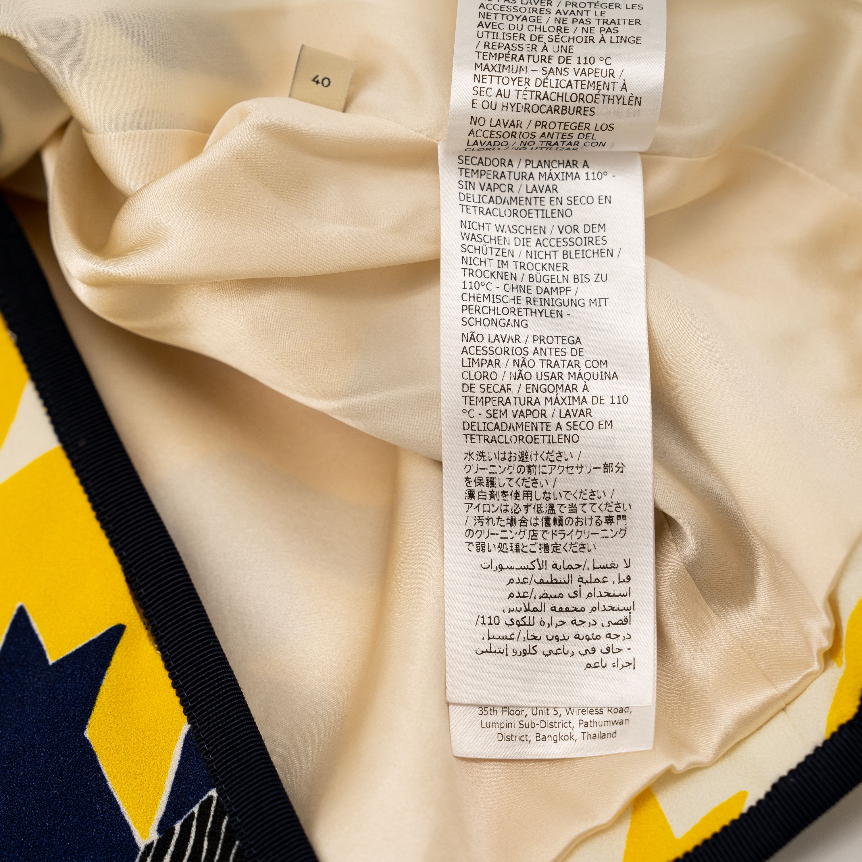 Gucci 40 S - Gucci Geometric Houndstooth Viscose Jacket Yellow Size S / US 4 / IT 40 - 11 Thumbnail