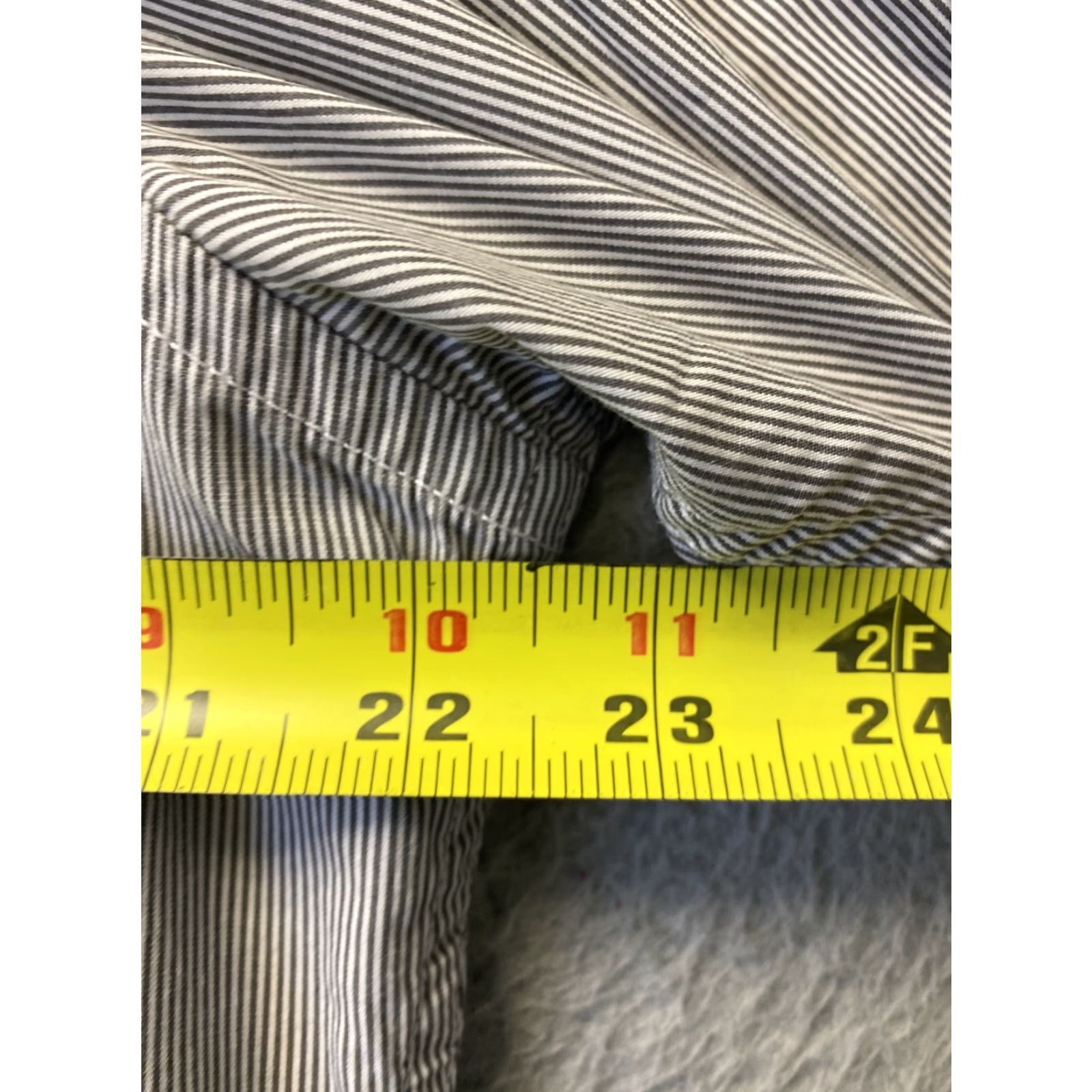 Banana Republic Banana Republic Shirt Men Slim Gray Button-Up Striped Cotton L Adult Mens Size US L / EU 52-54 / 3 - 6 Thumbnail