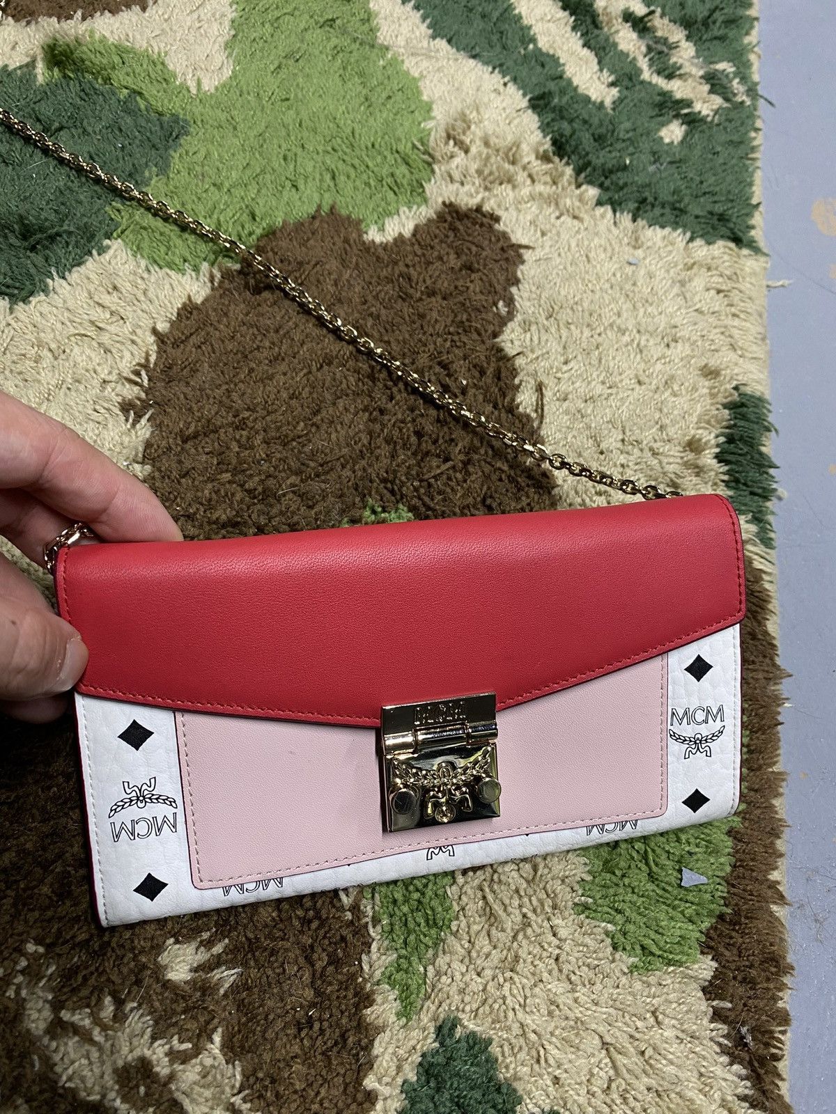 MCM Mcm White Chain Shoulder Bag Leather Crossbody Wallet Bag Size ONE SIZE - 2 Thumbnail