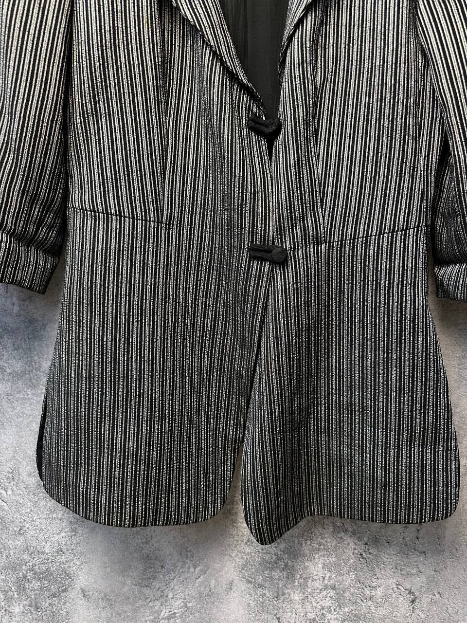 Armani Collezioni Armani Collezioni Women’s Unique Striped Blazer Jacket Size L / US 10 / IT 46 - 8 Thumbnail