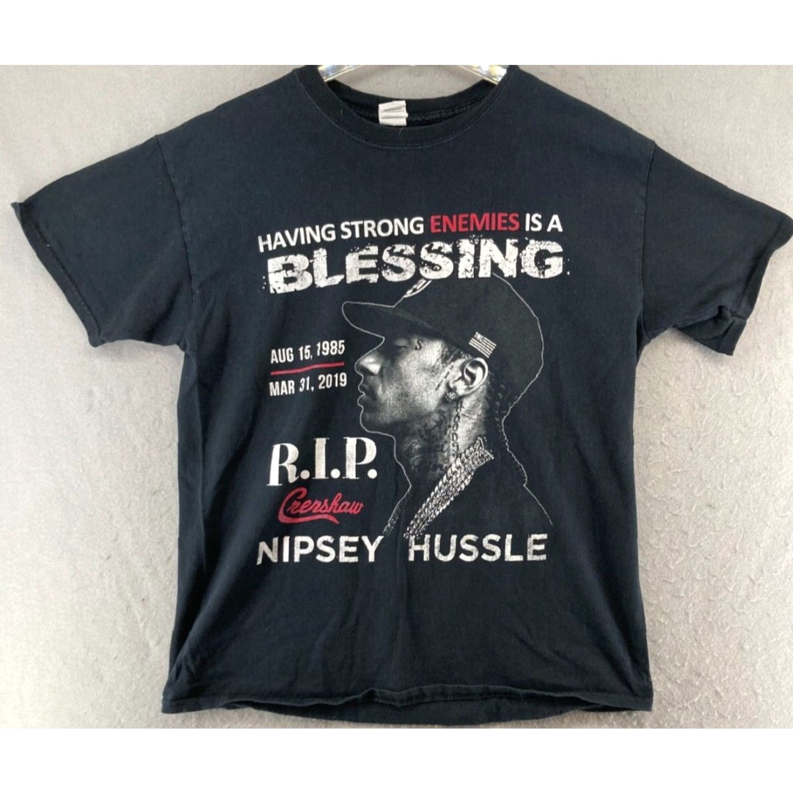 Gildan VINTAGE The Crenshaw Nipsey Hussle Mens Tee L Black RIP 90s Music Quotes Shirt Mens Large Black Size US L / EU 52-54 / 3 - 2 Thumbnail